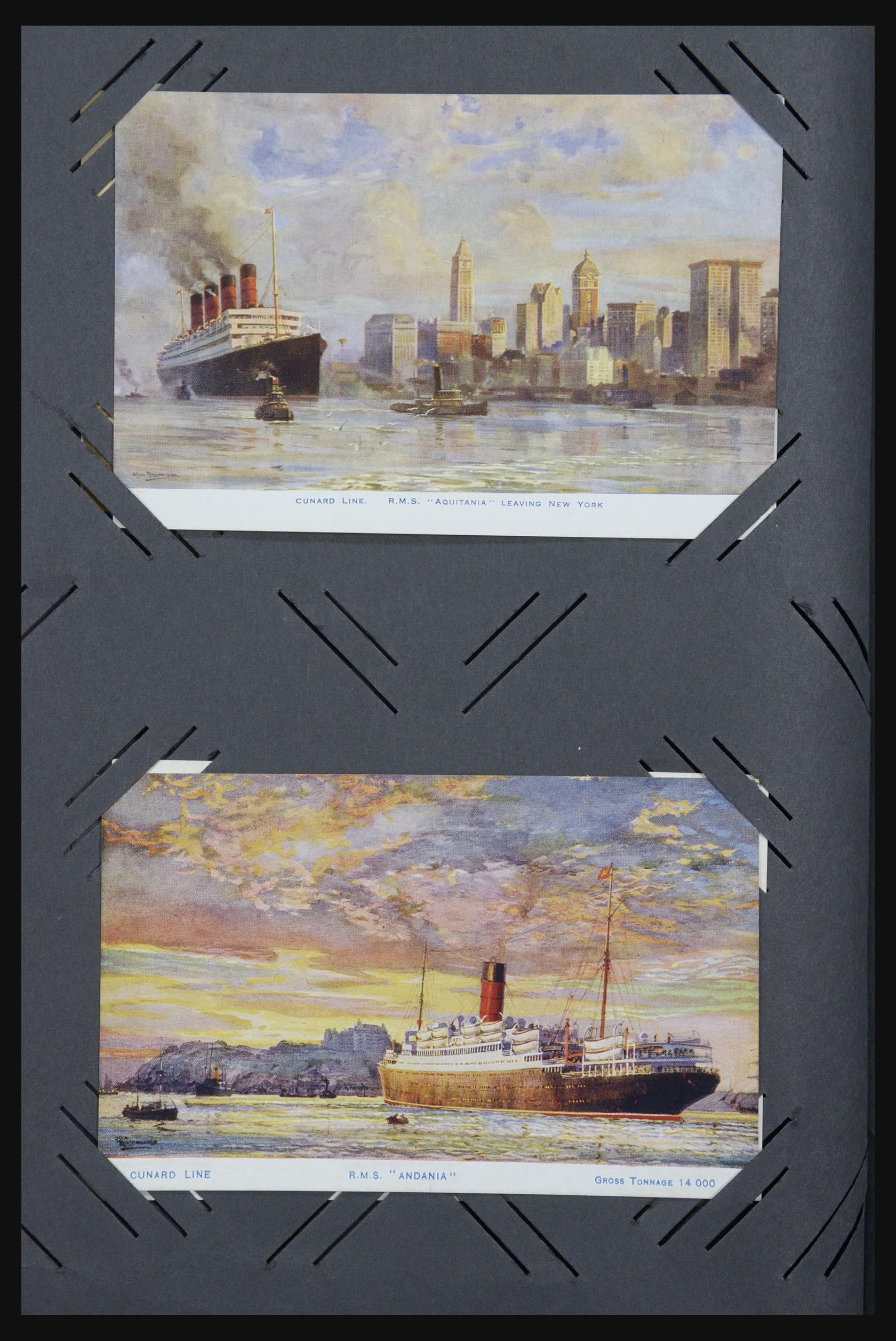 31721 010 - 31721 Thematic: Ships picture postcards 1910-1940.