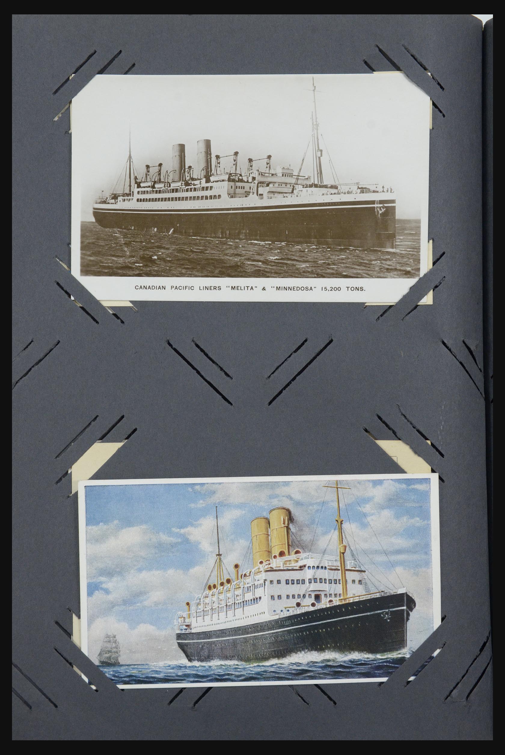 31721 038 - 31721 Thematic: Ships picture postcards 1910-1940.