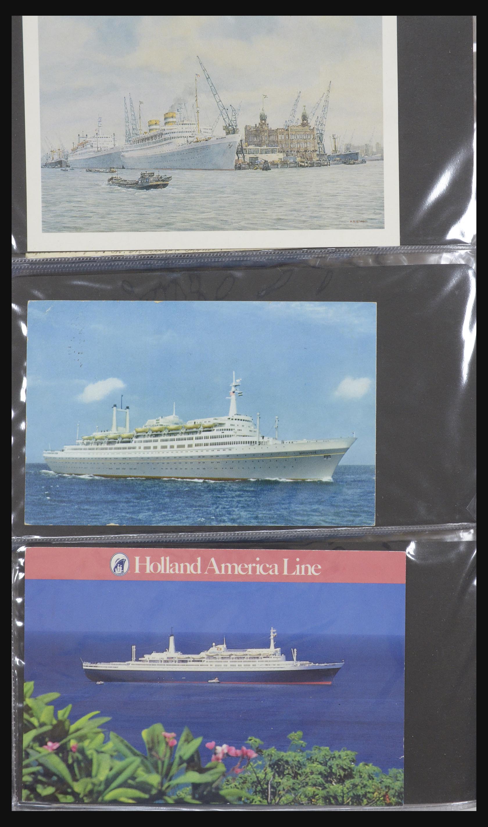 31721 071 - 31721 Thematic: Ships picture postcards 1910-1940.