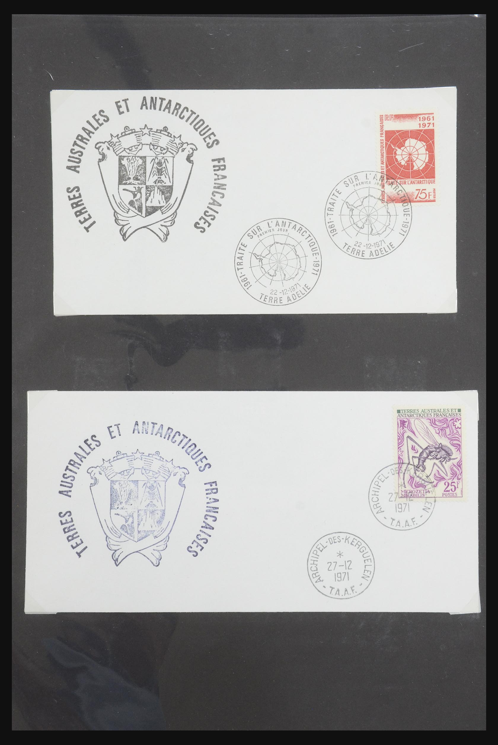 31831 0033 - 31831 Motief Noord- en Zuidpool 1897-2000.