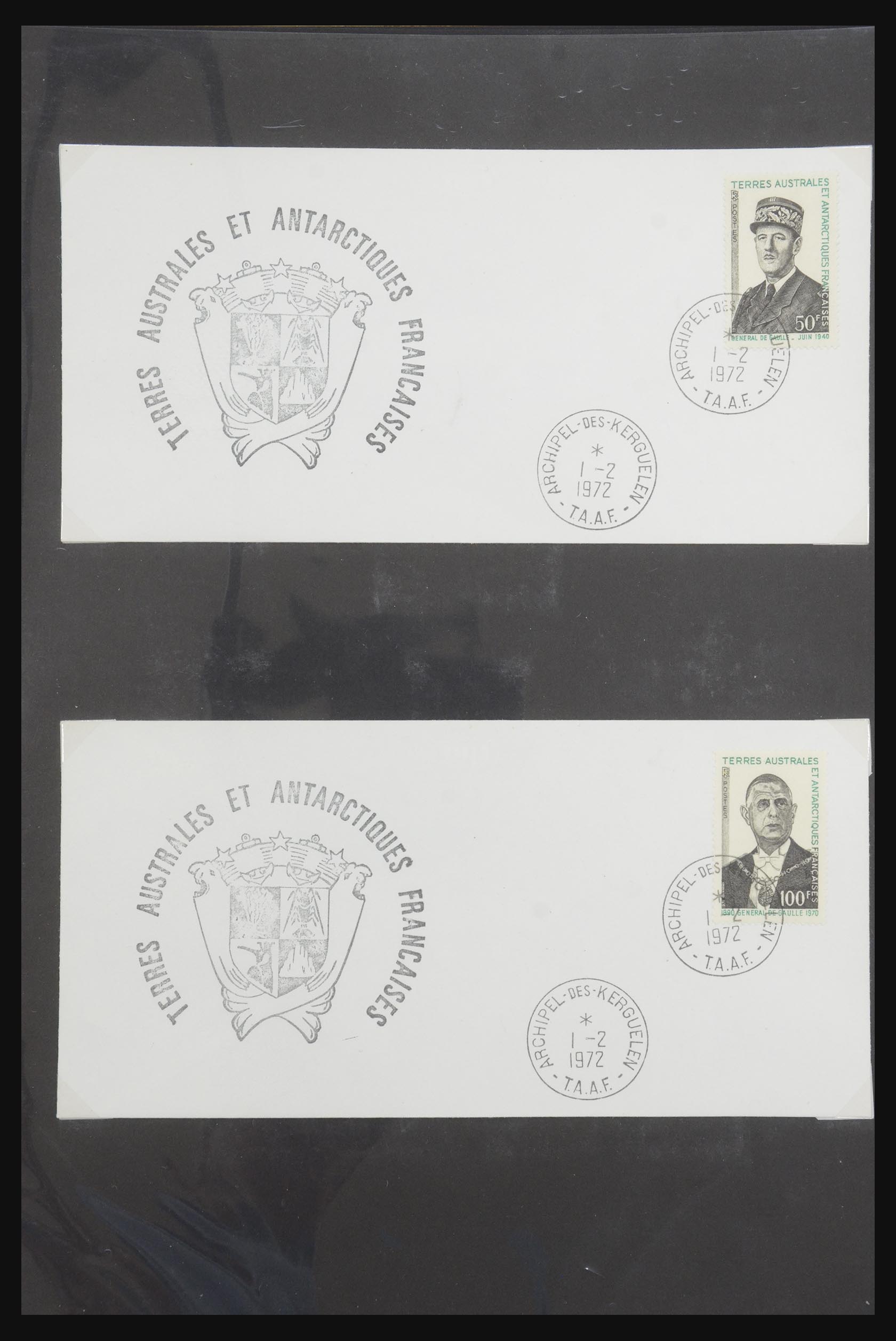 31831 0036 - 31831 Motief Noord- en Zuidpool 1897-2000.