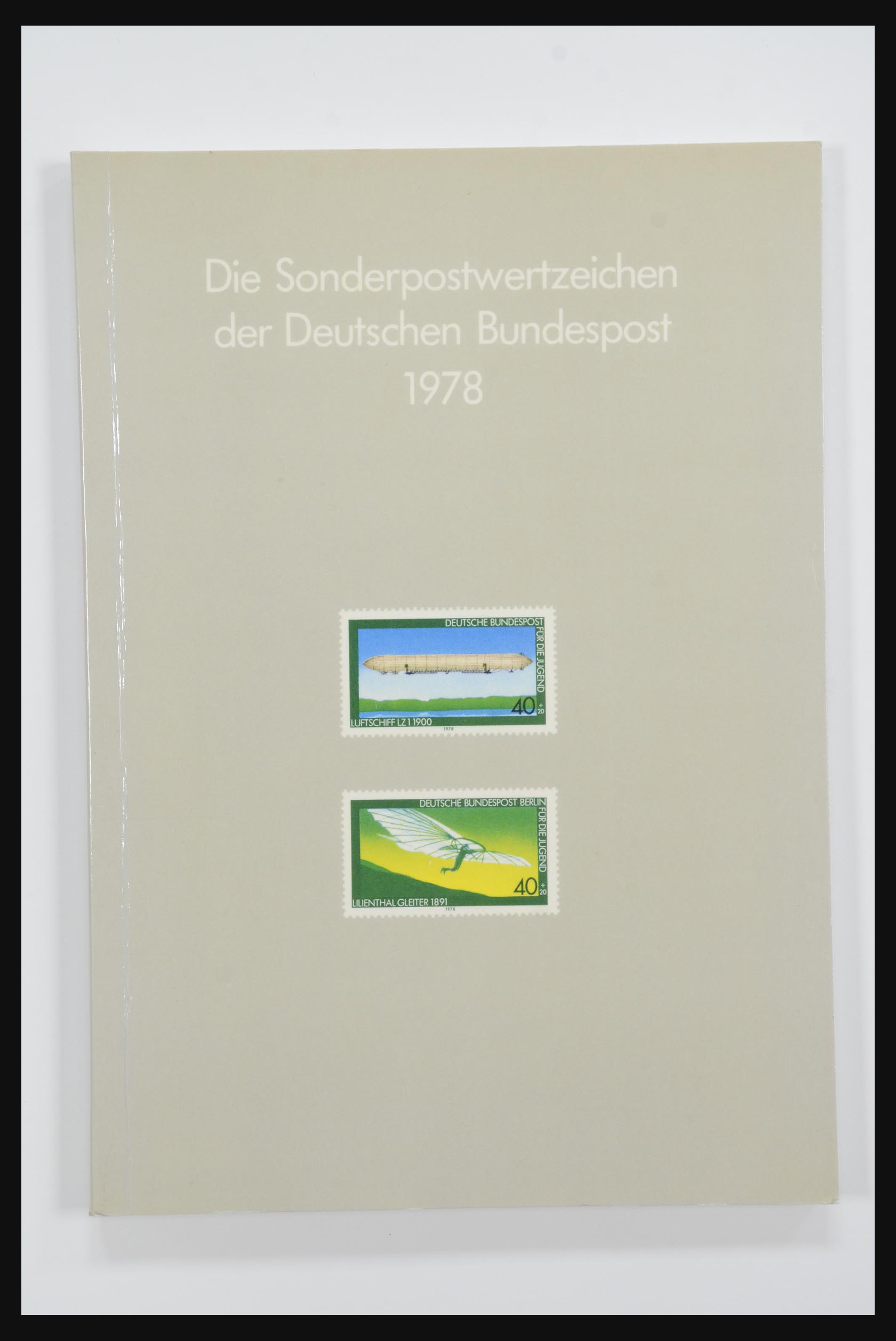 31834 006 - 31834 Bundespost jaarboeken 1973(!)-1999.