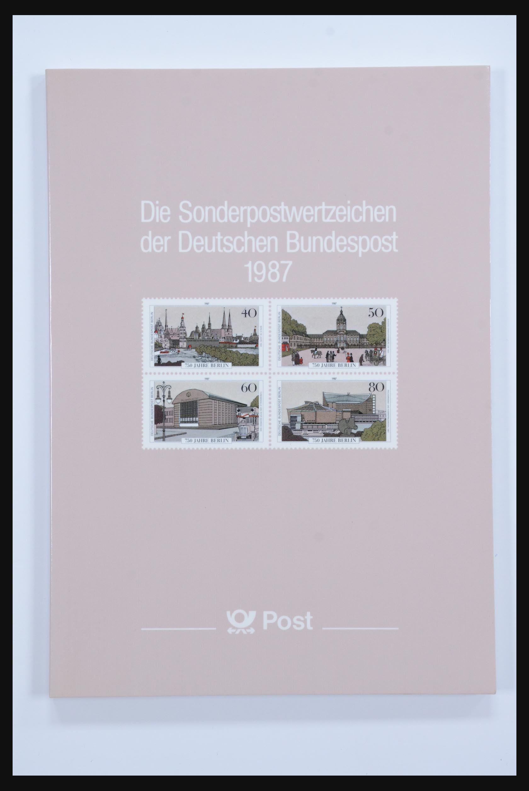 31834 015 - 31834 Bundespost jaarboeken 1973(!)-1999.