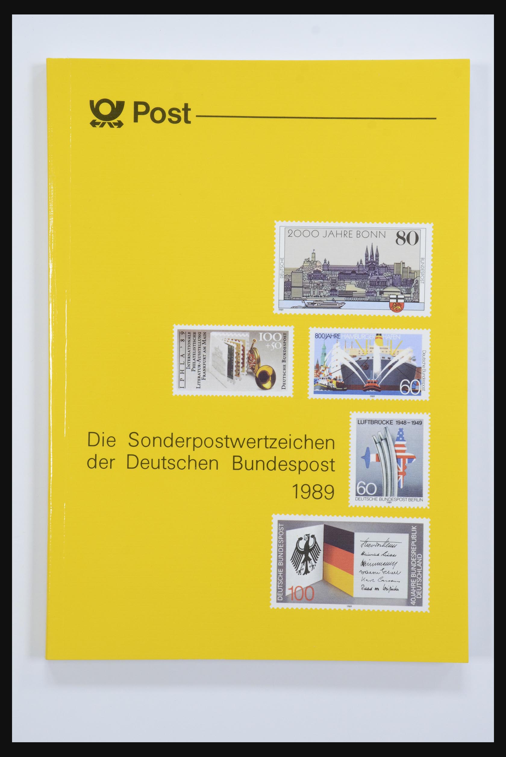 31834 017 - 31834 Bundespost jaarboeken 1973(!)-1999.