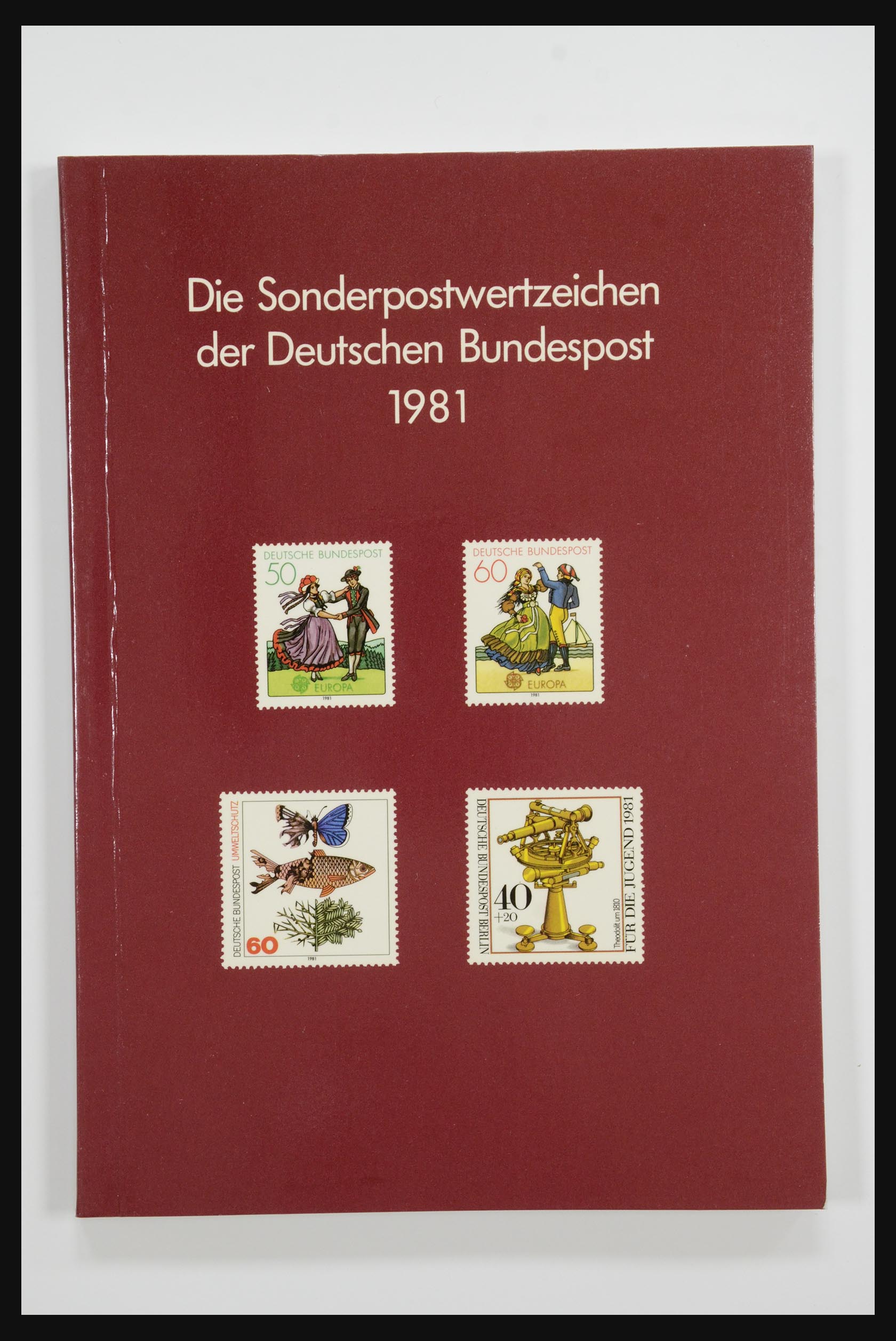 31836 010 - 31836 Bundespost jaarboeken 1974-1999.