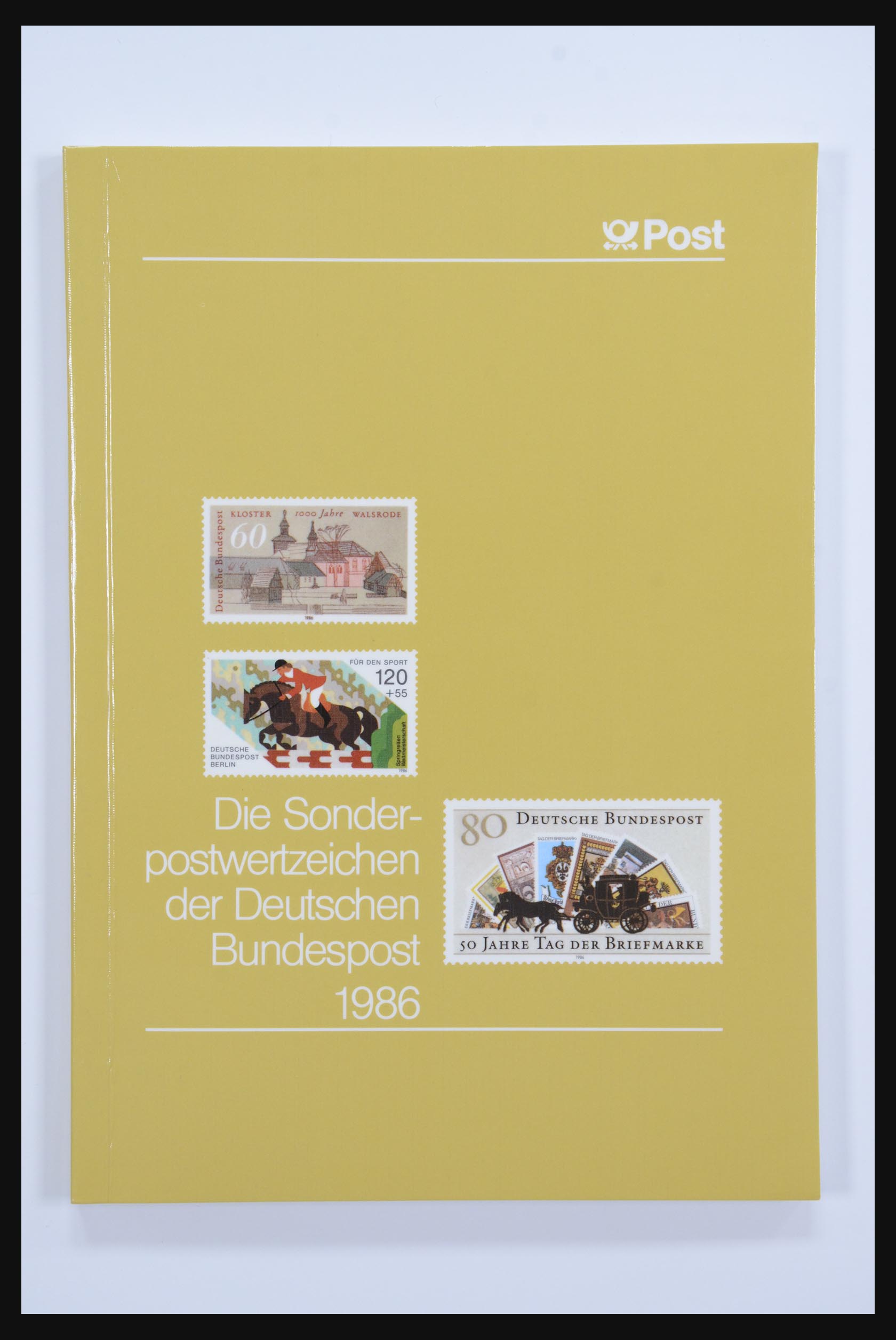 31836 015 - 31836 Bundespost yearbooks 1974-1999.