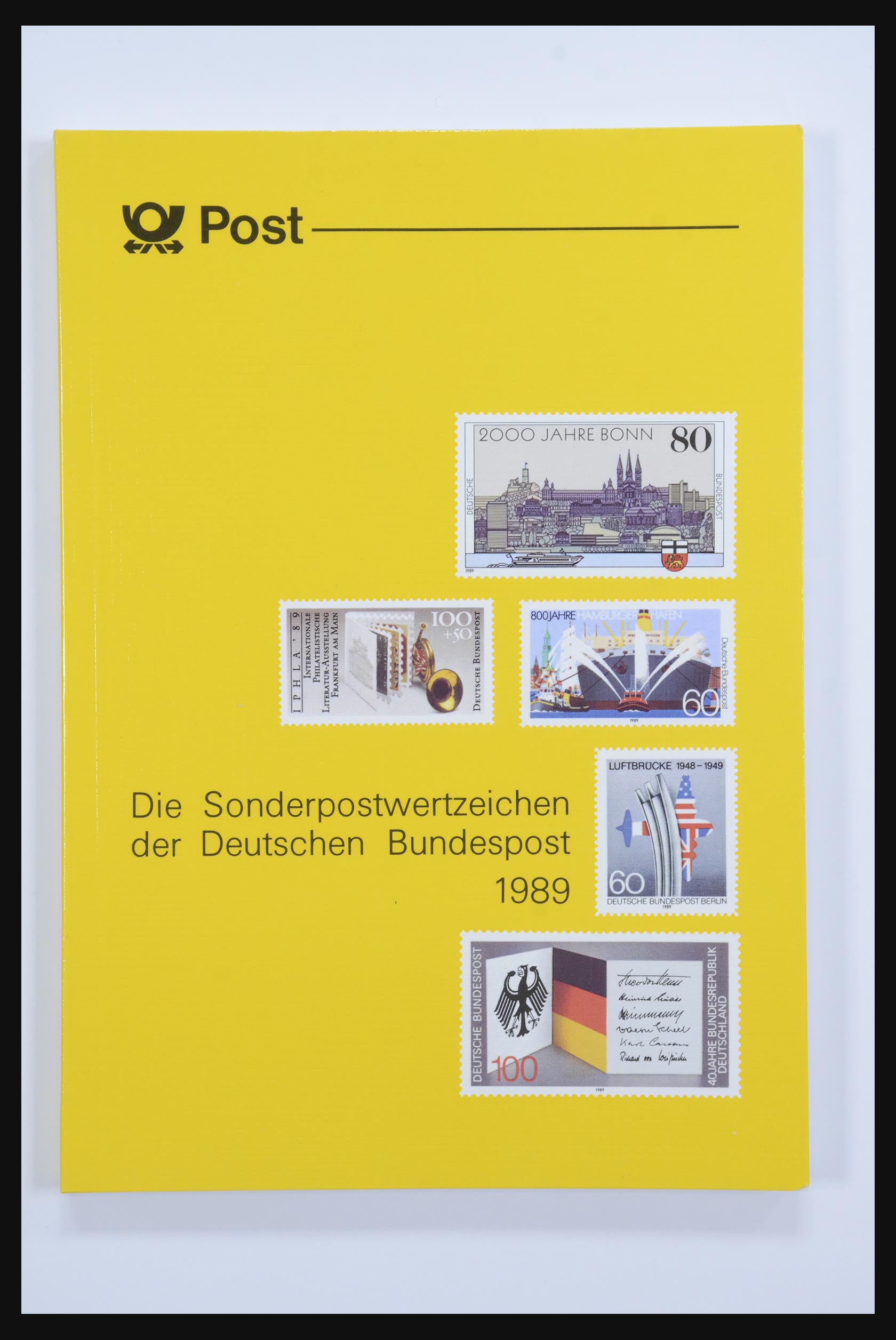 31836 016 - 31836 Bundespost yearbooks 1974-1999.