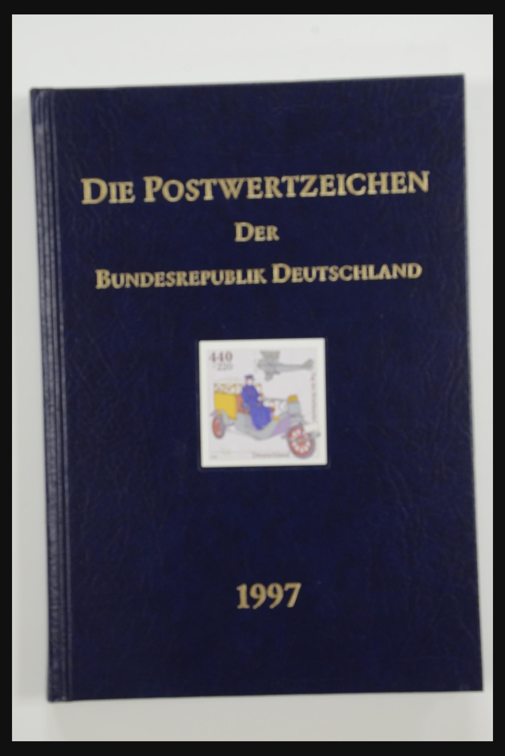 31836 024 - 31836 Bundespost jaarboeken 1974-1999.