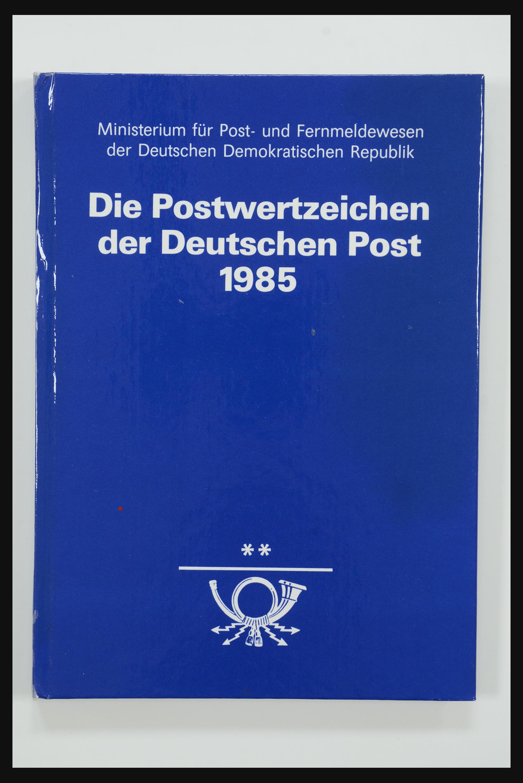 31837 003 - 31837 DDR jaarboeken 1984-1990.
