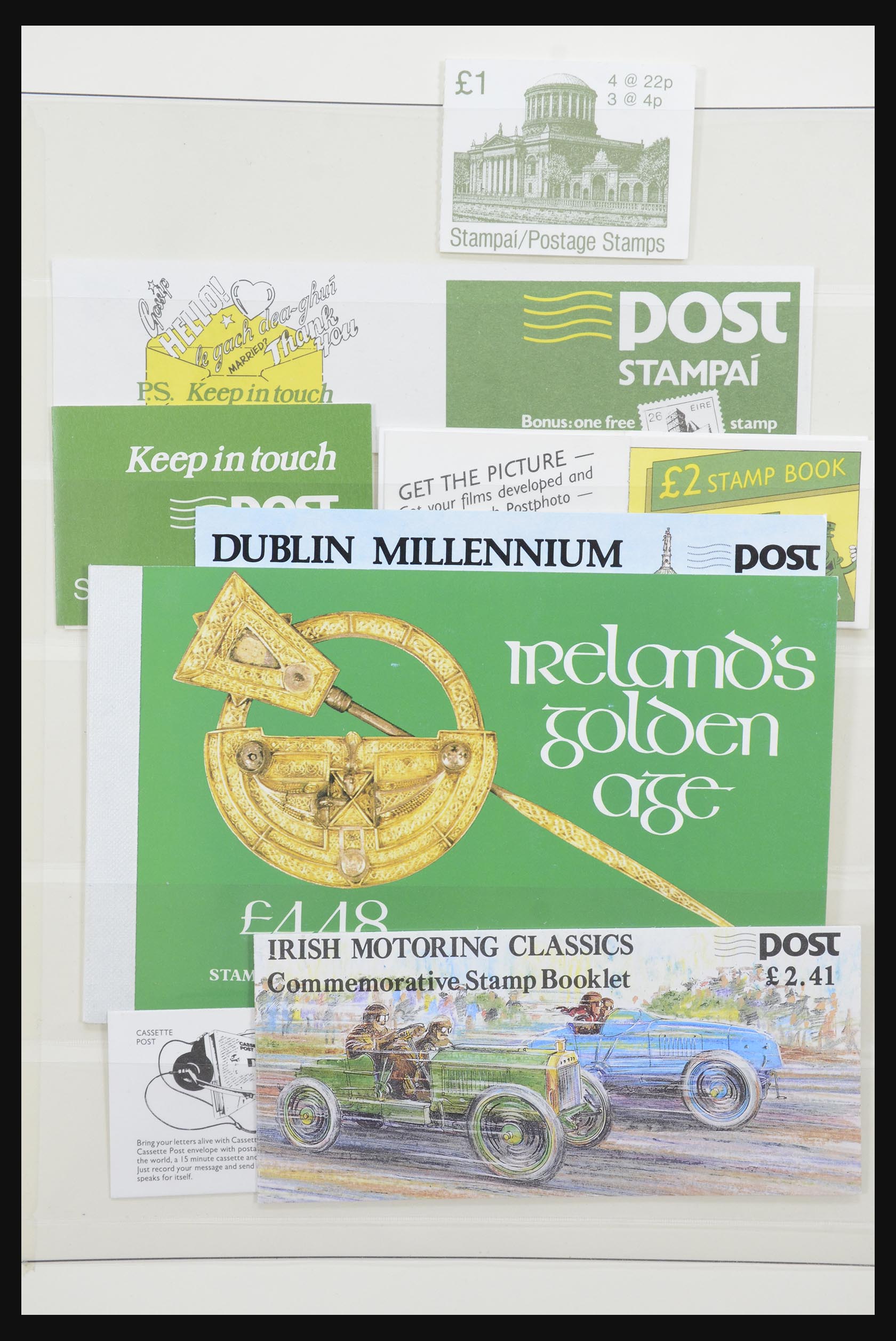 31880 005 - 31880 Ireland stamp booklets 1953-1999.