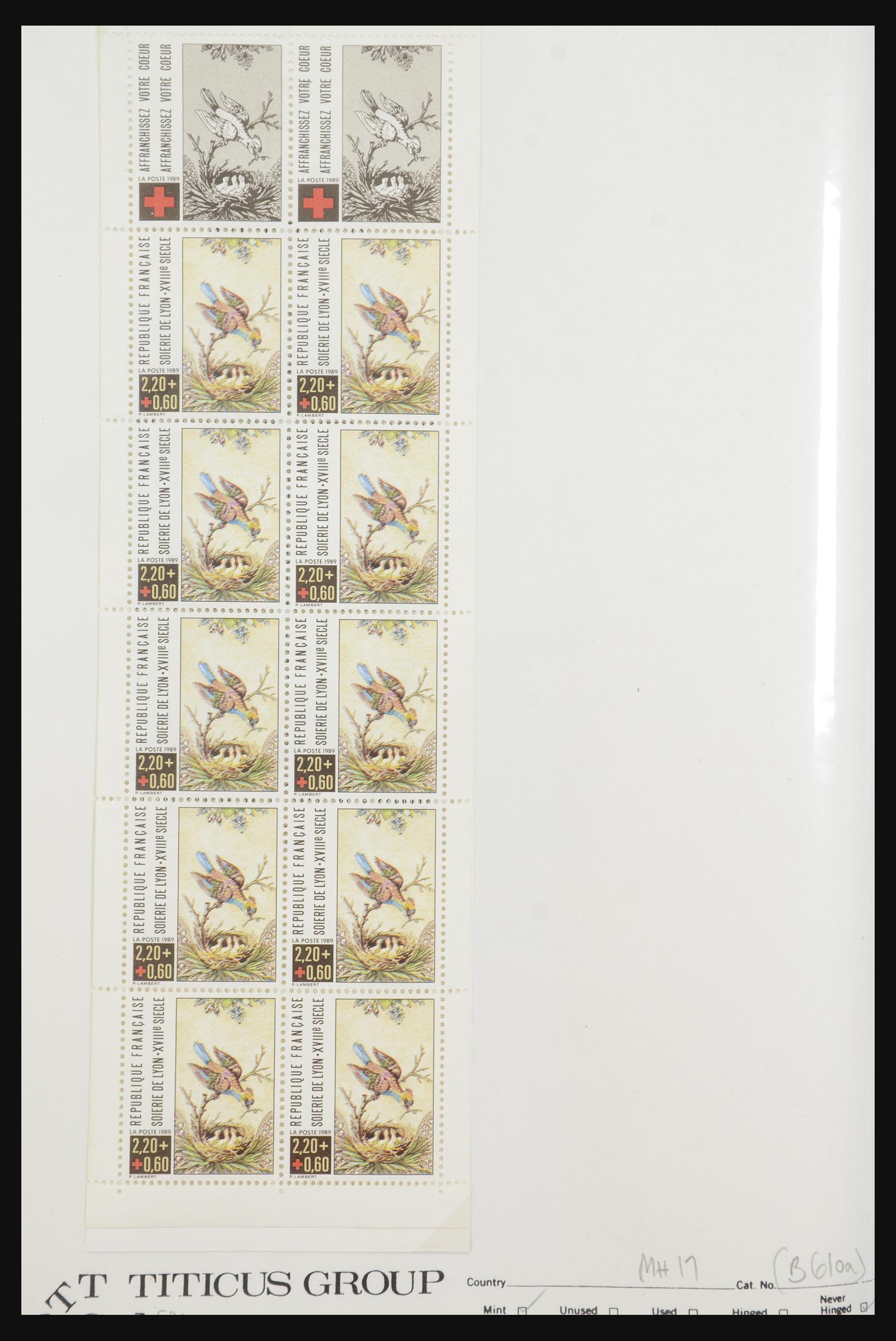 31915 043 - 31915 Western Europe souvenir sheets and stamp booklets on FDC.