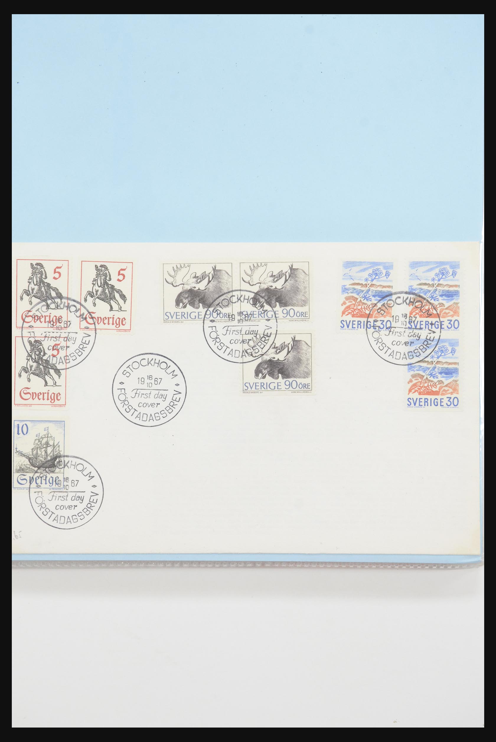 31915 103 - 31915 Western Europe souvenir sheets and stamp booklets on FDC.