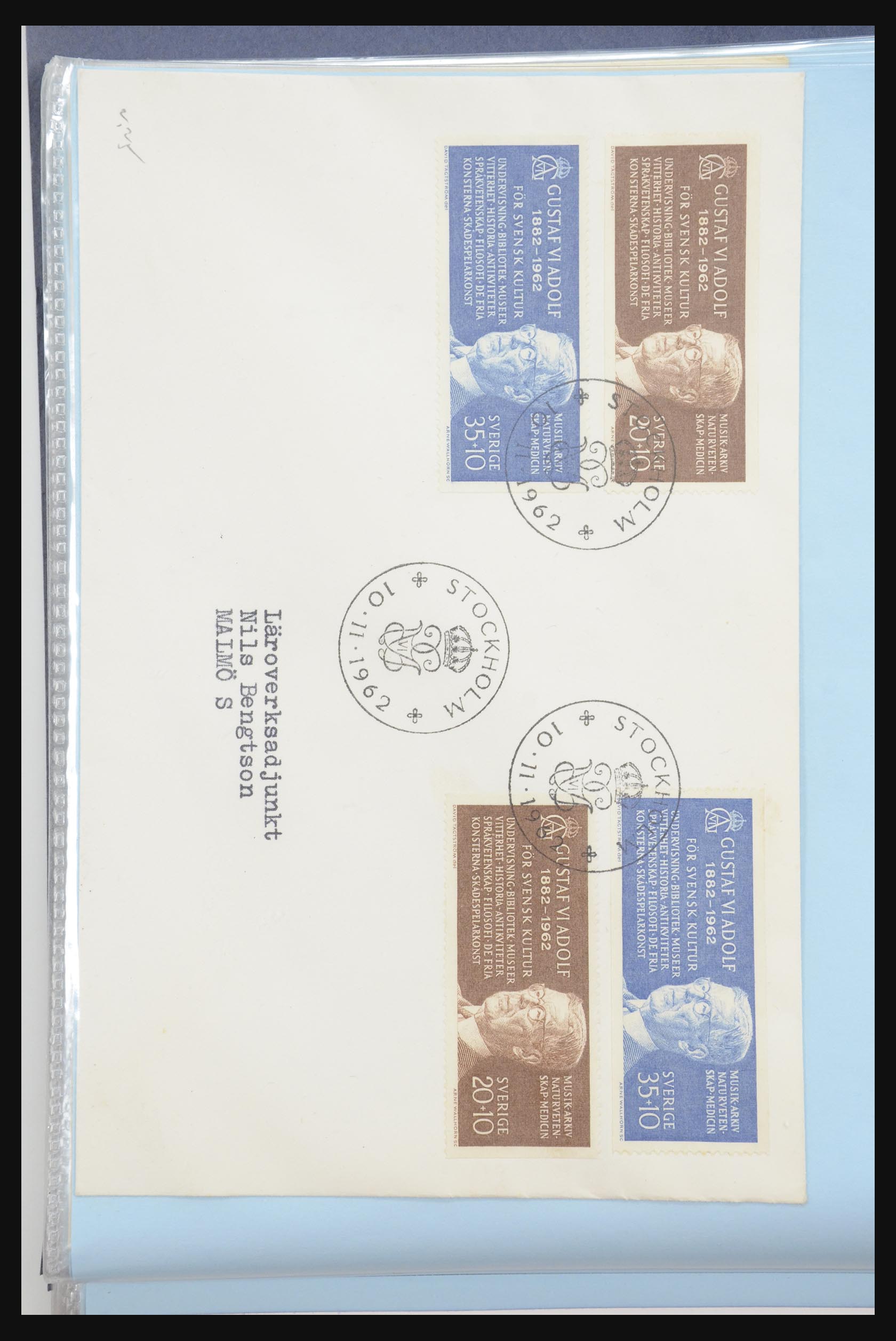 31915 110 - 31915 Western Europe souvenir sheets and stamp booklets on FDC.
