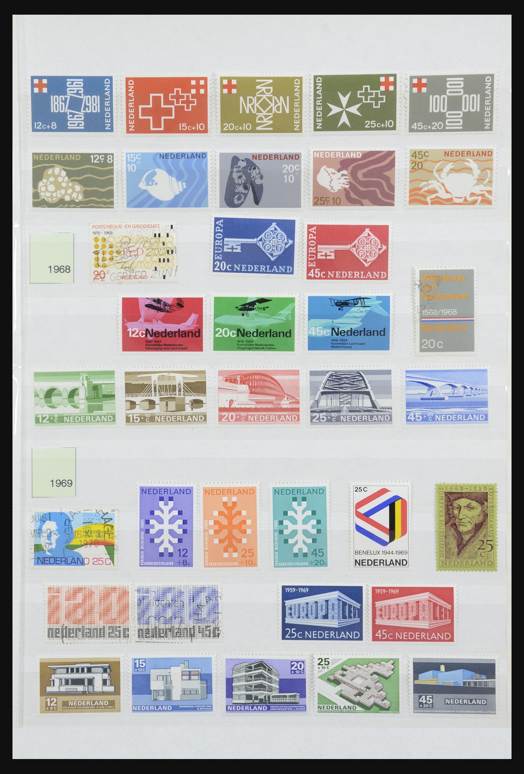 31990 021 - 31990 Netherlands 1852-1978.