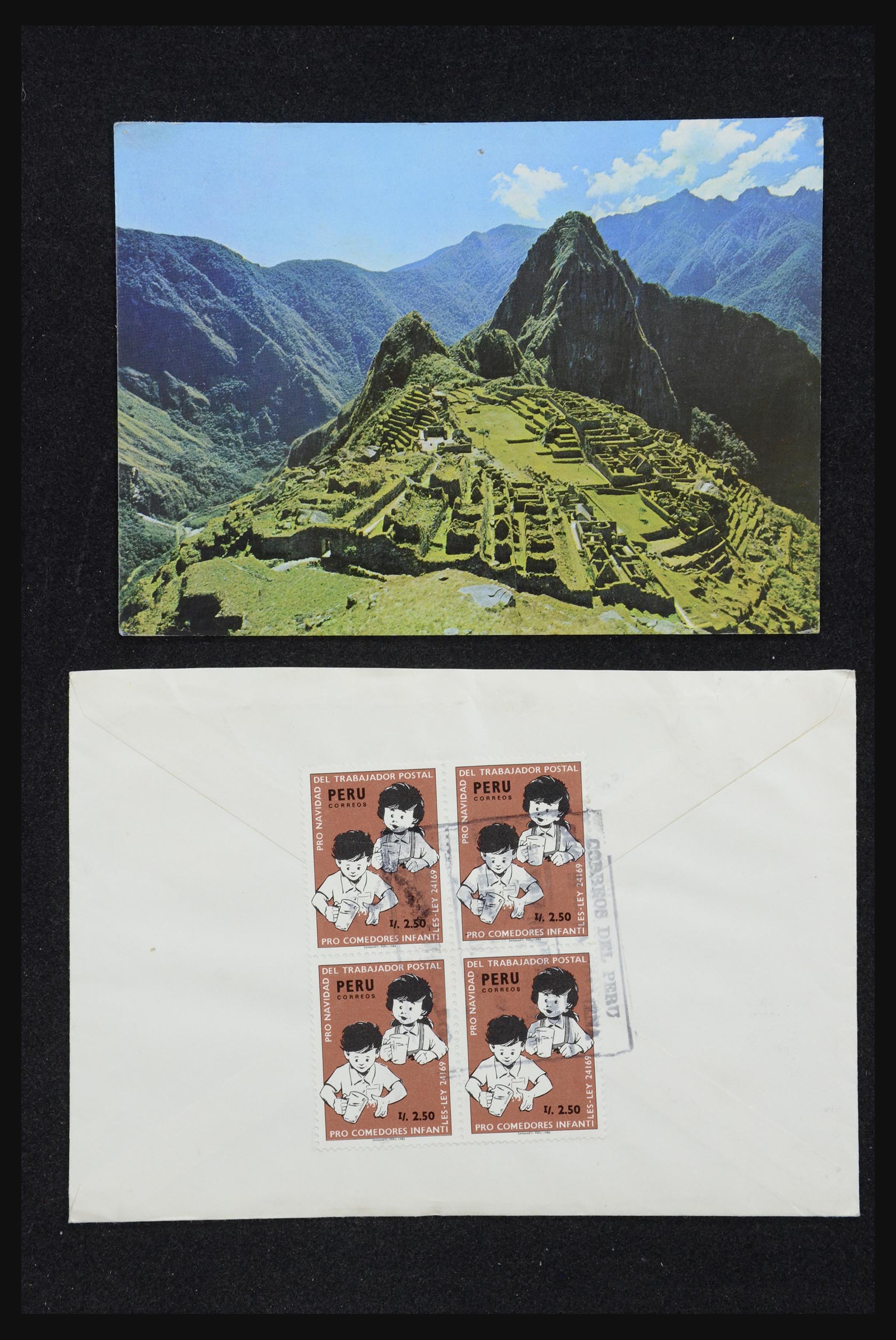 32109 031 - 32109 Peru covers 1934-1990.