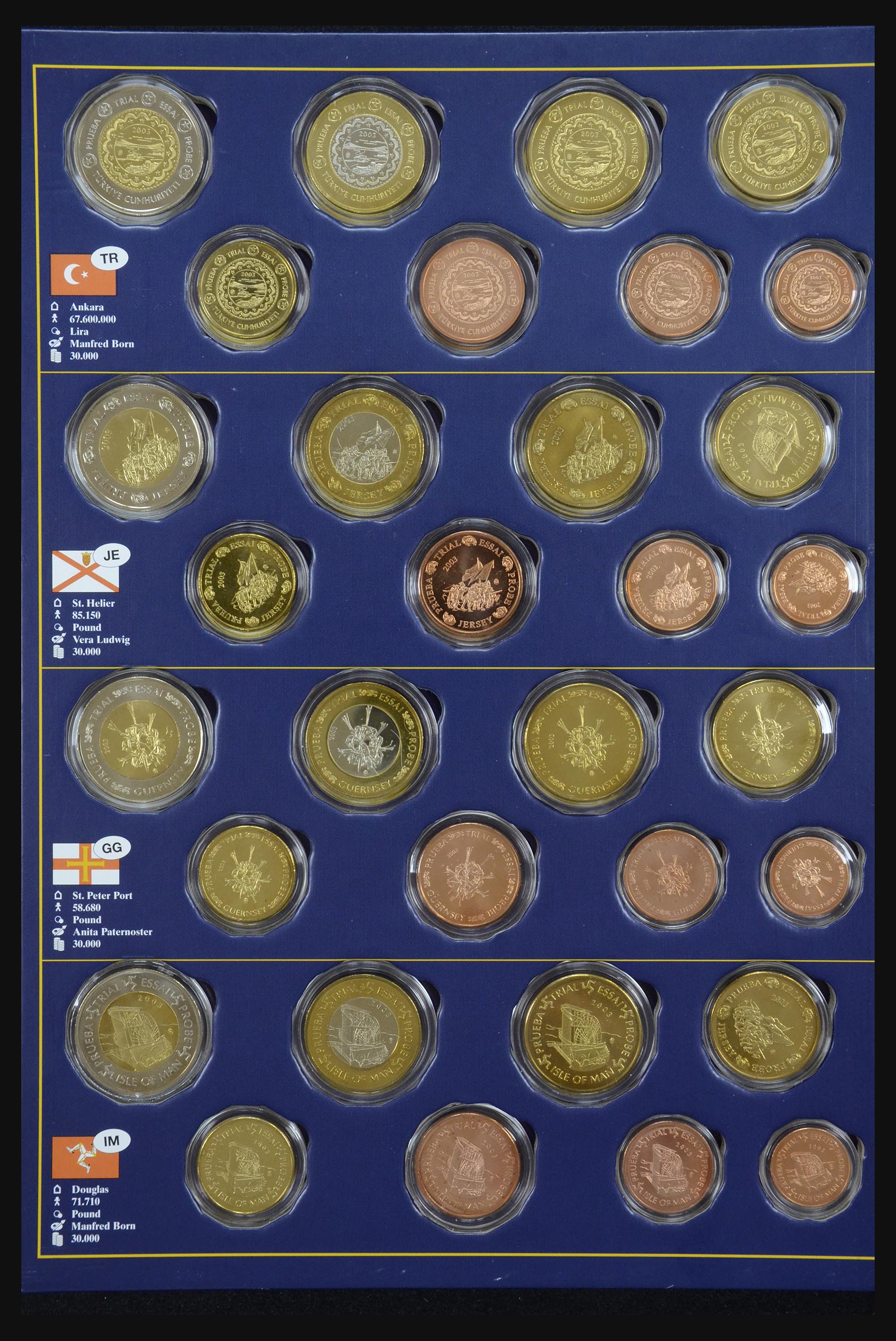 32149 042 - 32149 European countries eurocoins 2003.