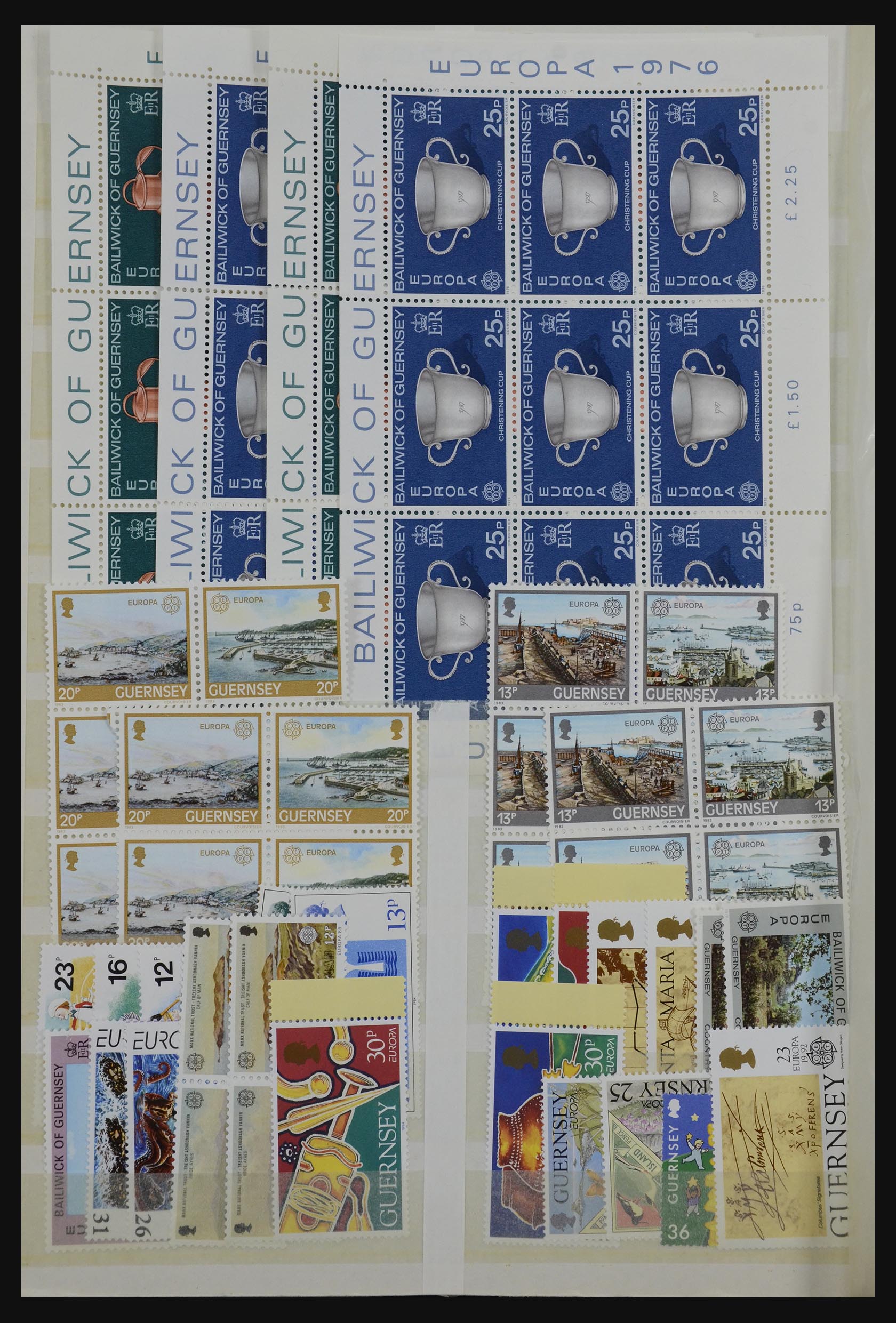32180 038 - 32180 Guernsey 1972-1992.
