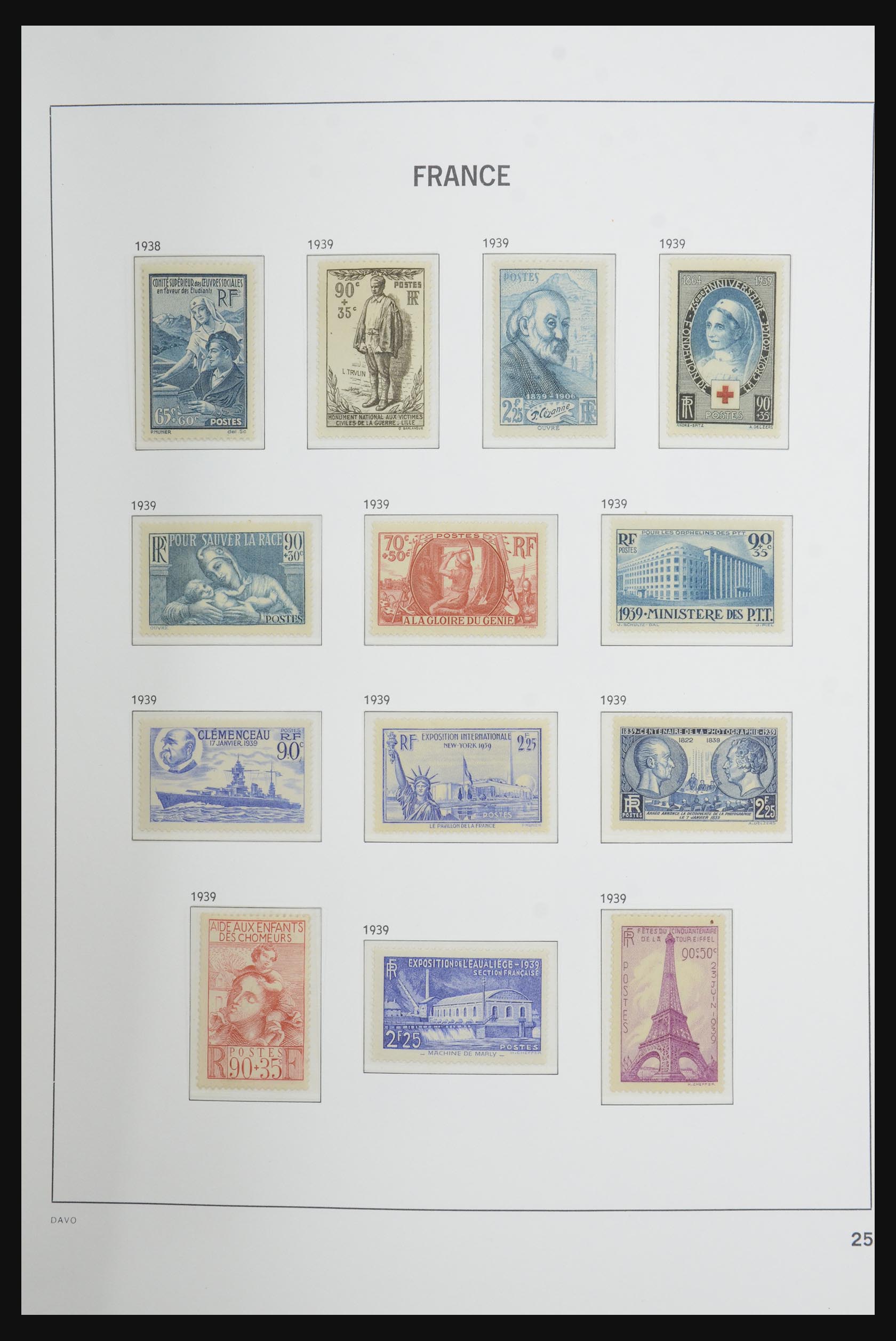 32358 027 - 32358 Frankrijk 1849-1949.