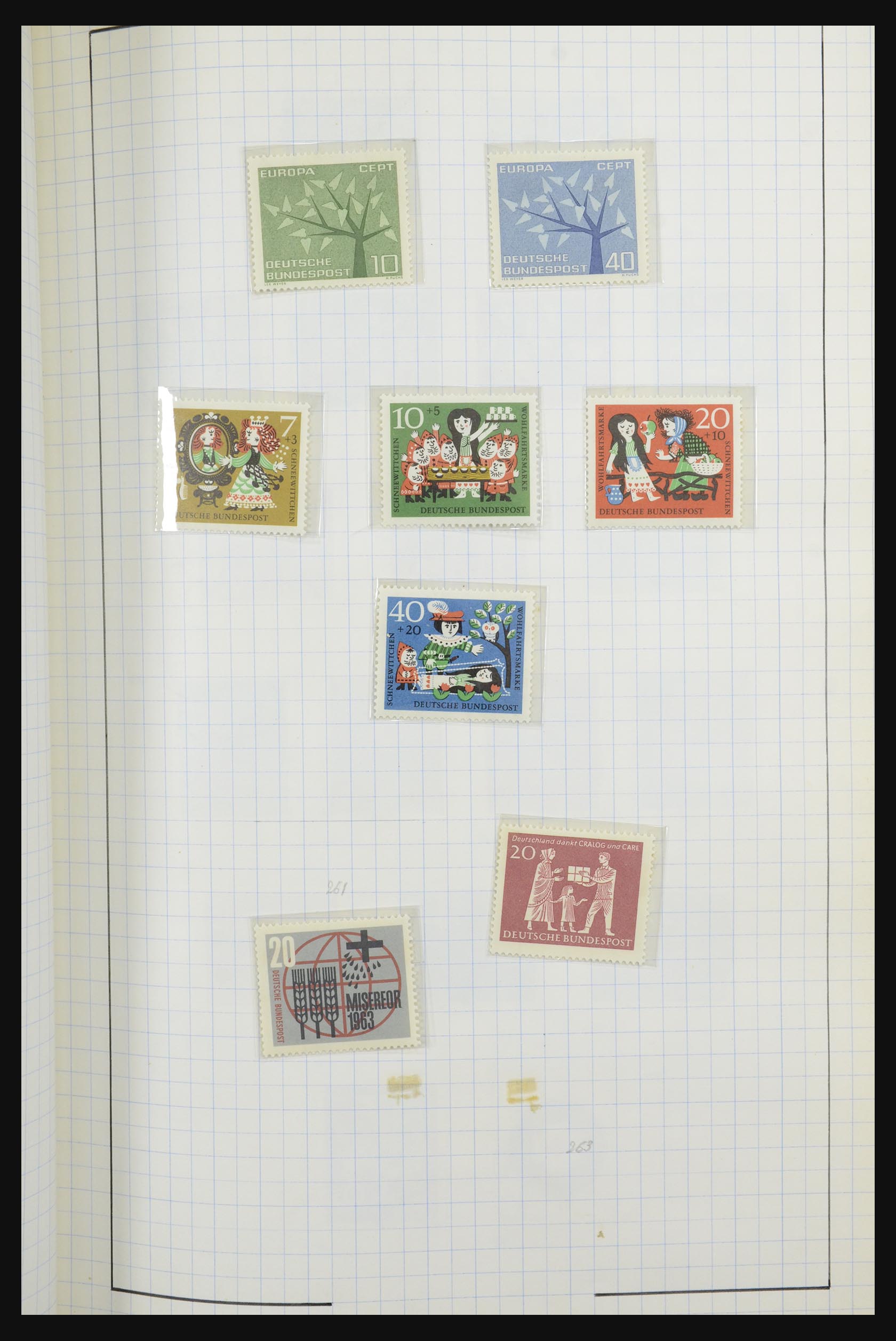 32398 024 - 32398 Bundespost and Berlin 1948-1984.