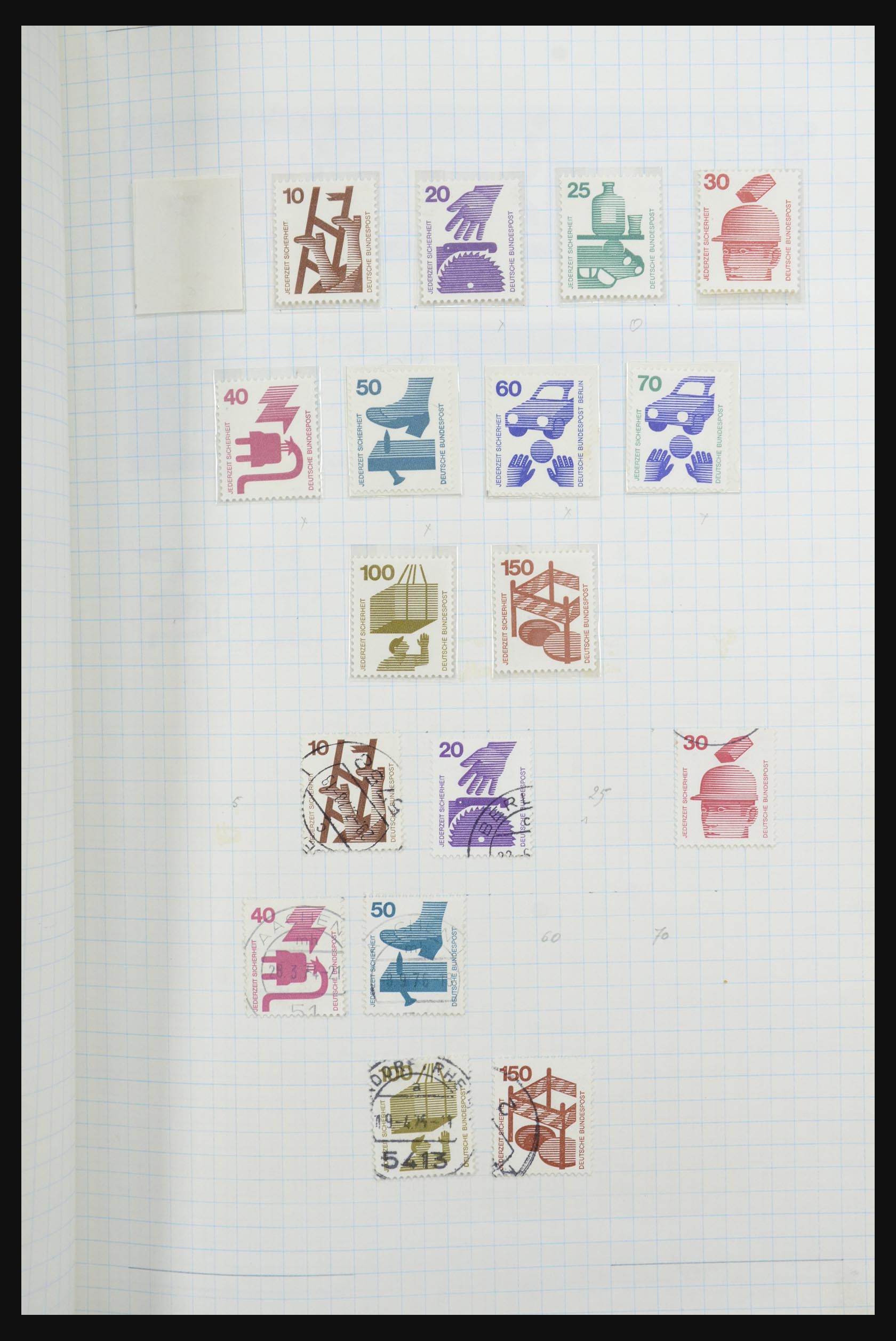 32398 062 - 32398 Bundespost and Berlin 1948-1984.
