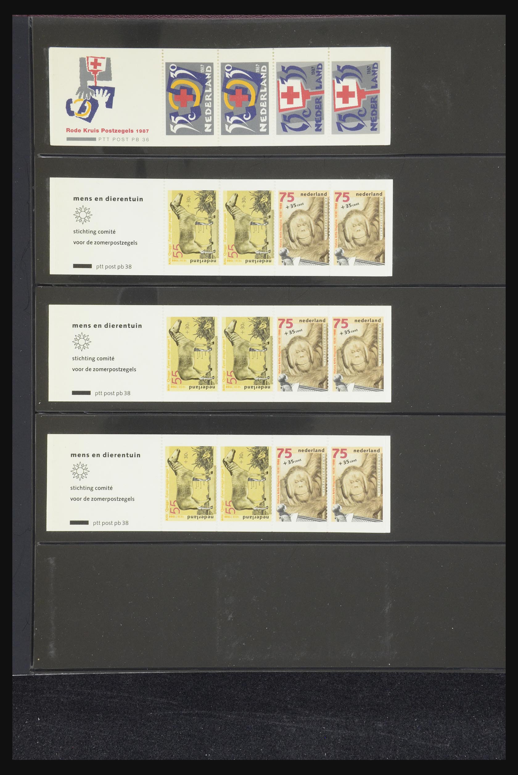 32407 043 - 32407 Netherlands stamp booklets 1964-2003.