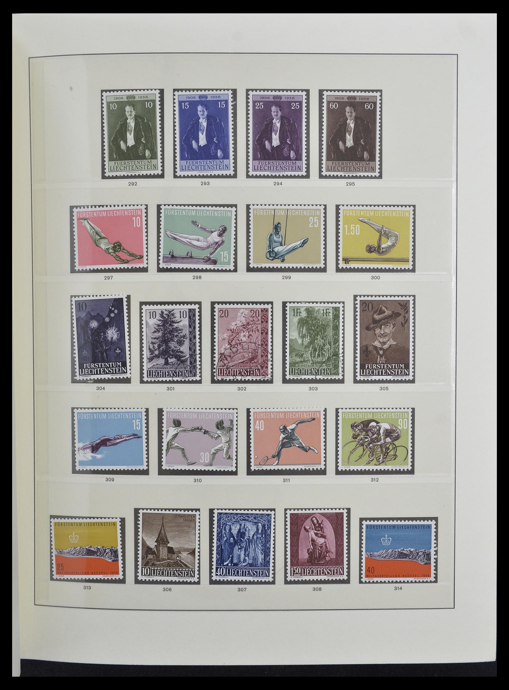 33140 015 - Stamp collection 33140 Liechtenstein 1912-1990.