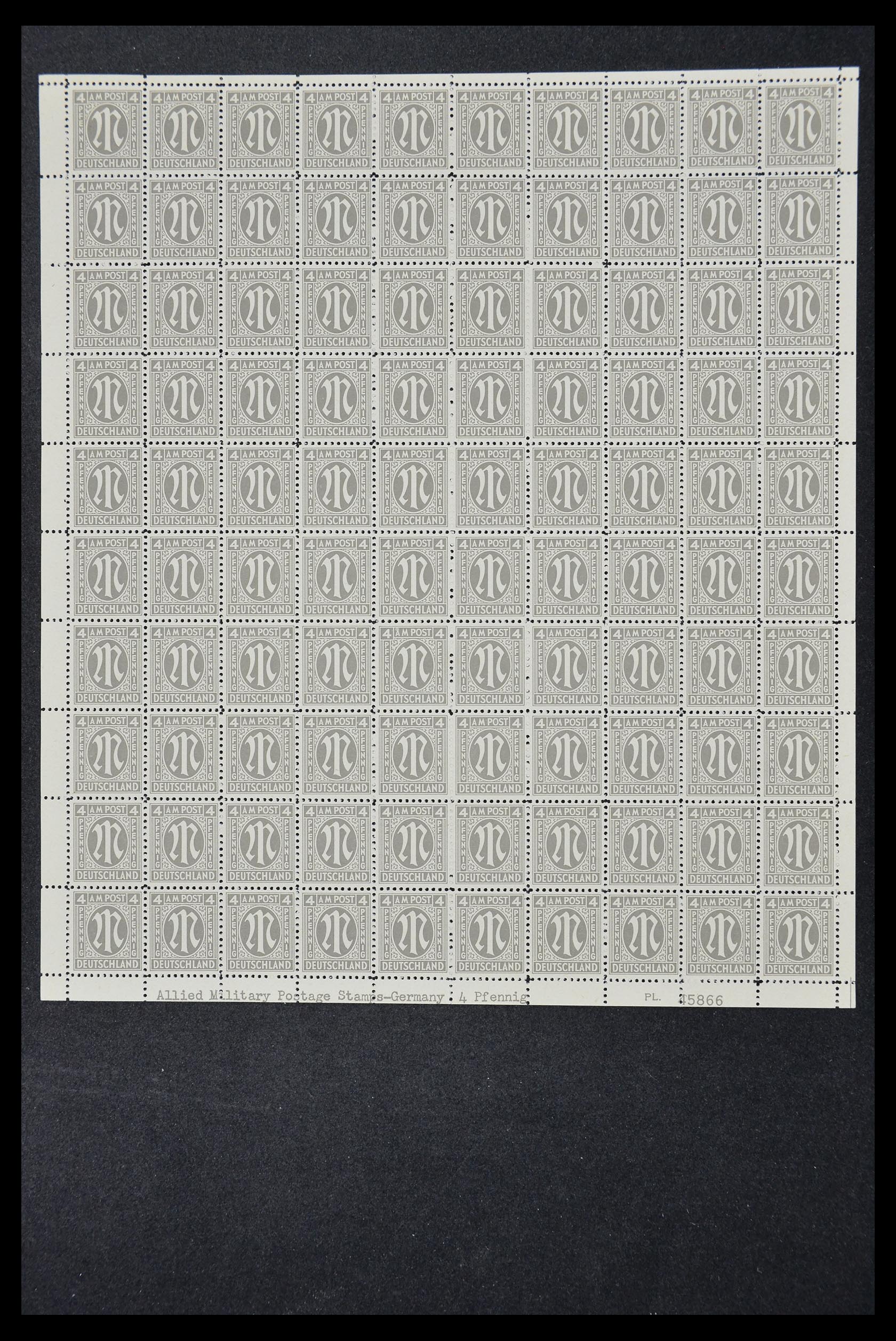 33144 026 - Stamp collection 33144 Germany British-American Zone 1945-1946.