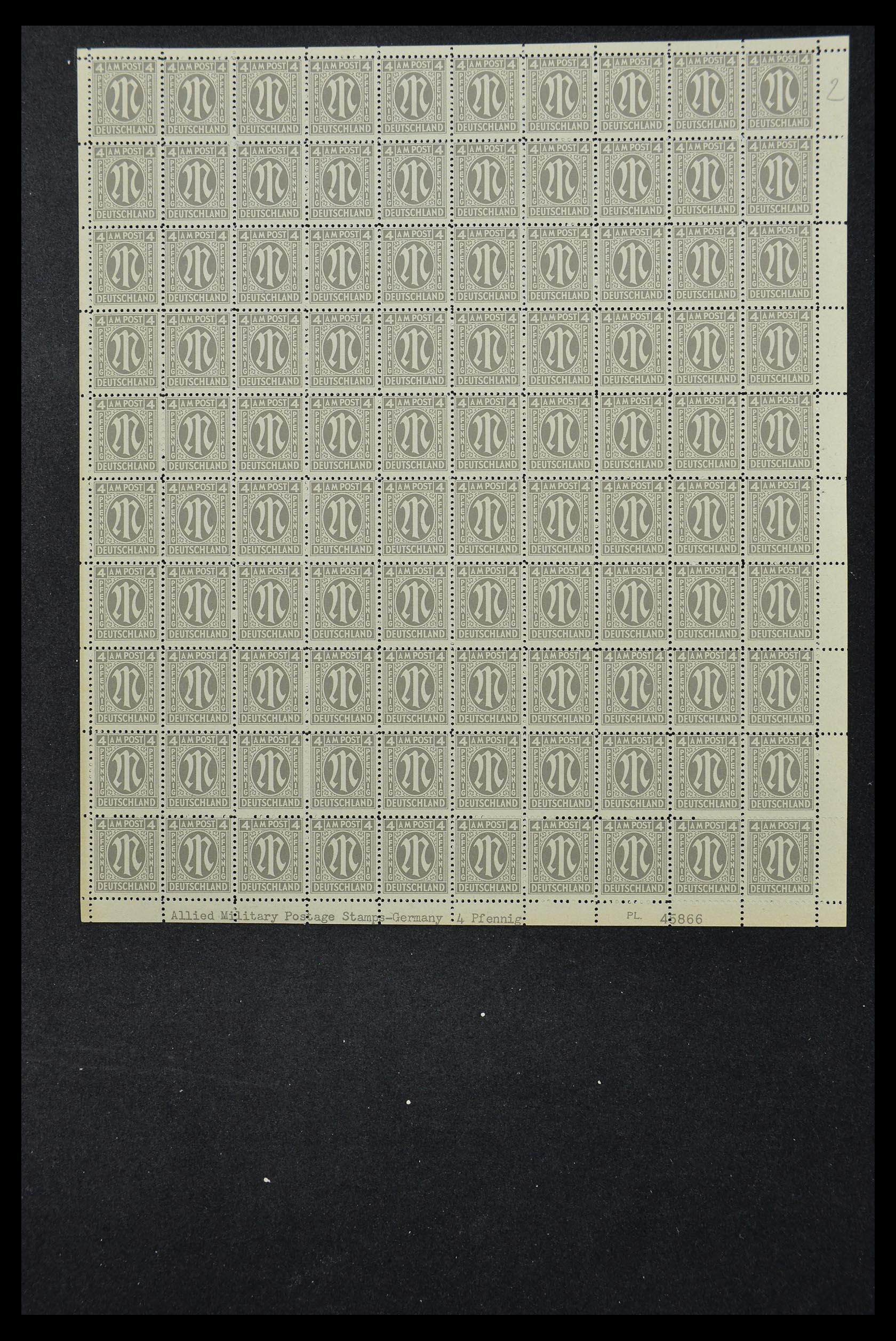 33144 039 - Stamp collection 33144 Germany British-American Zone 1945-1946.