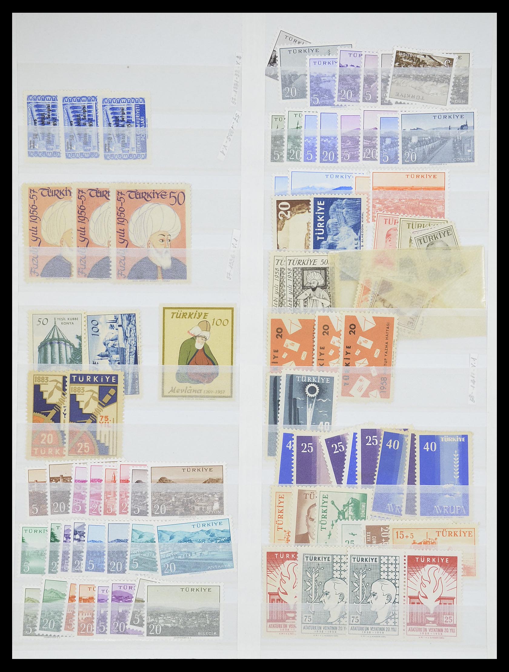 33173 042 - Postzegelverzameling 33173 Turkije 1920-1990.
