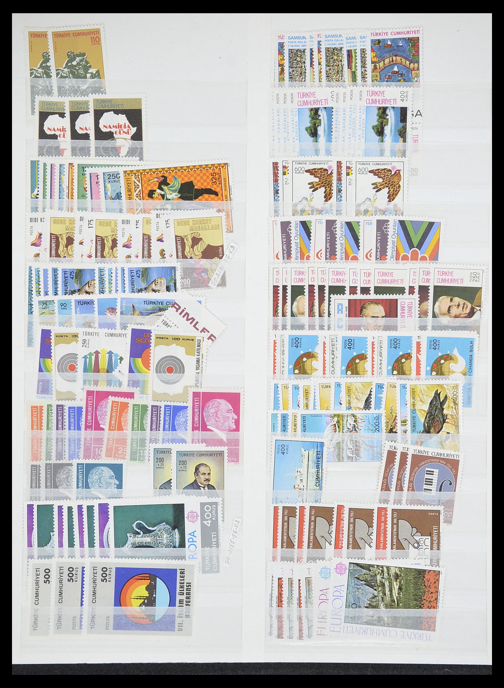33173 056 - Postzegelverzameling 33173 Turkije 1920-1990.