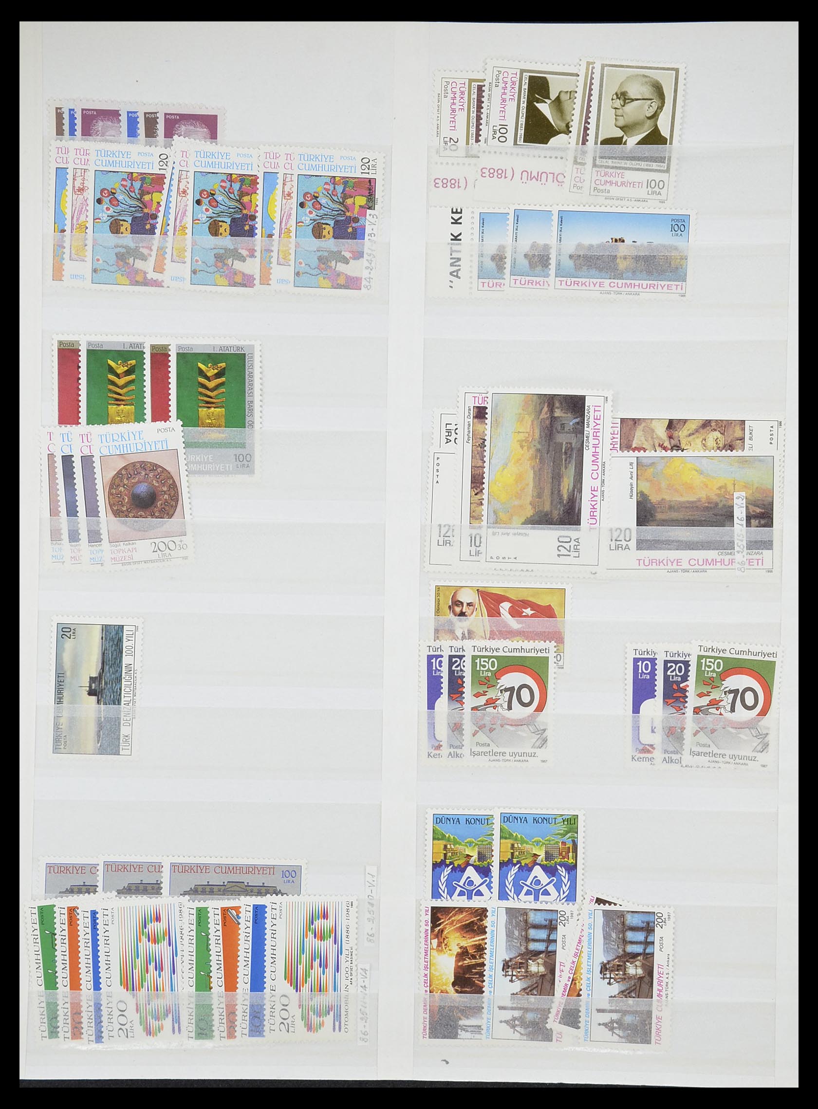 33173 063 - Stamp collection 33173 Turkey 1920-1990.