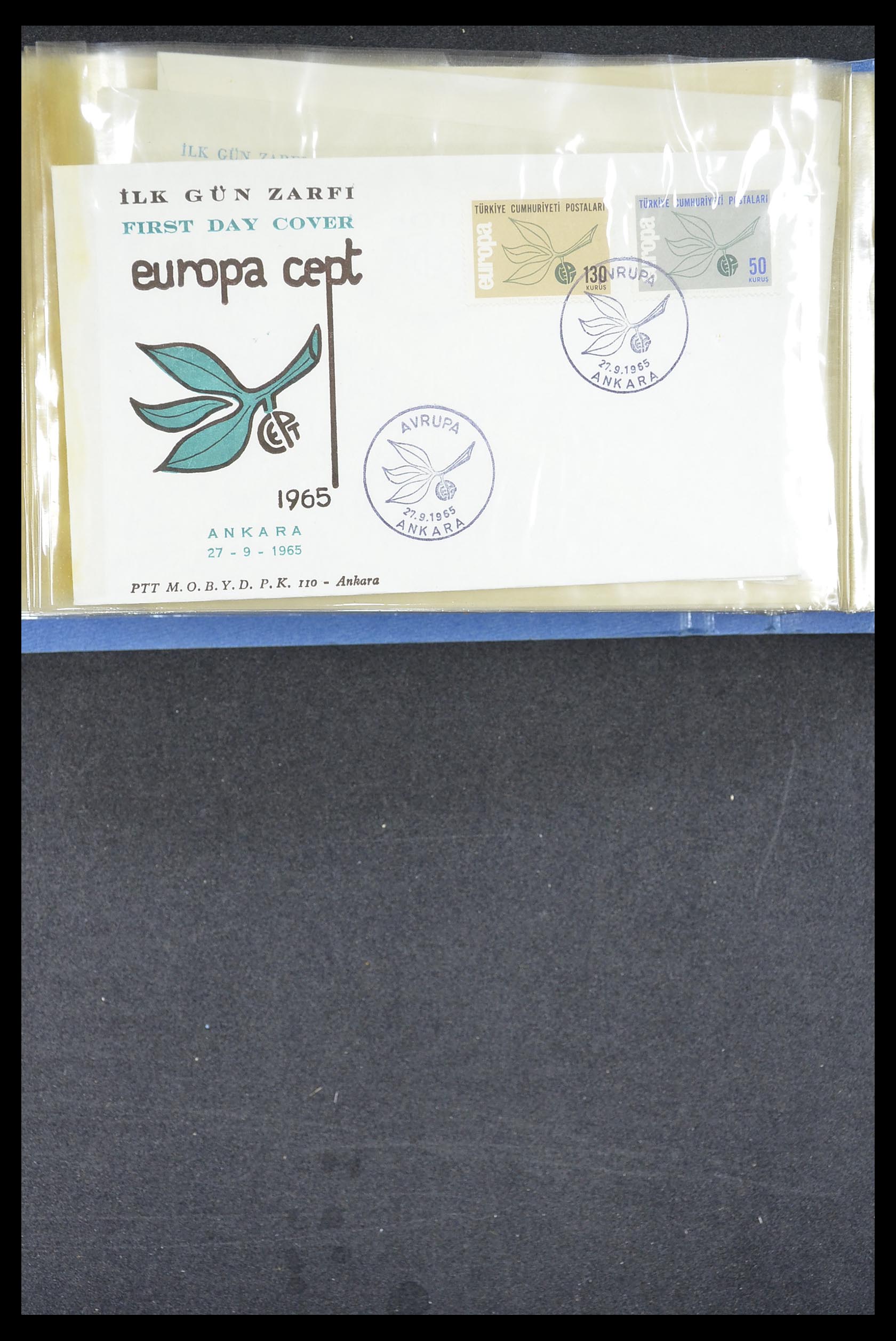 33194 1086 - Postzegelverzameling 33194 Wereld uitzoekdoos 1880-1980.