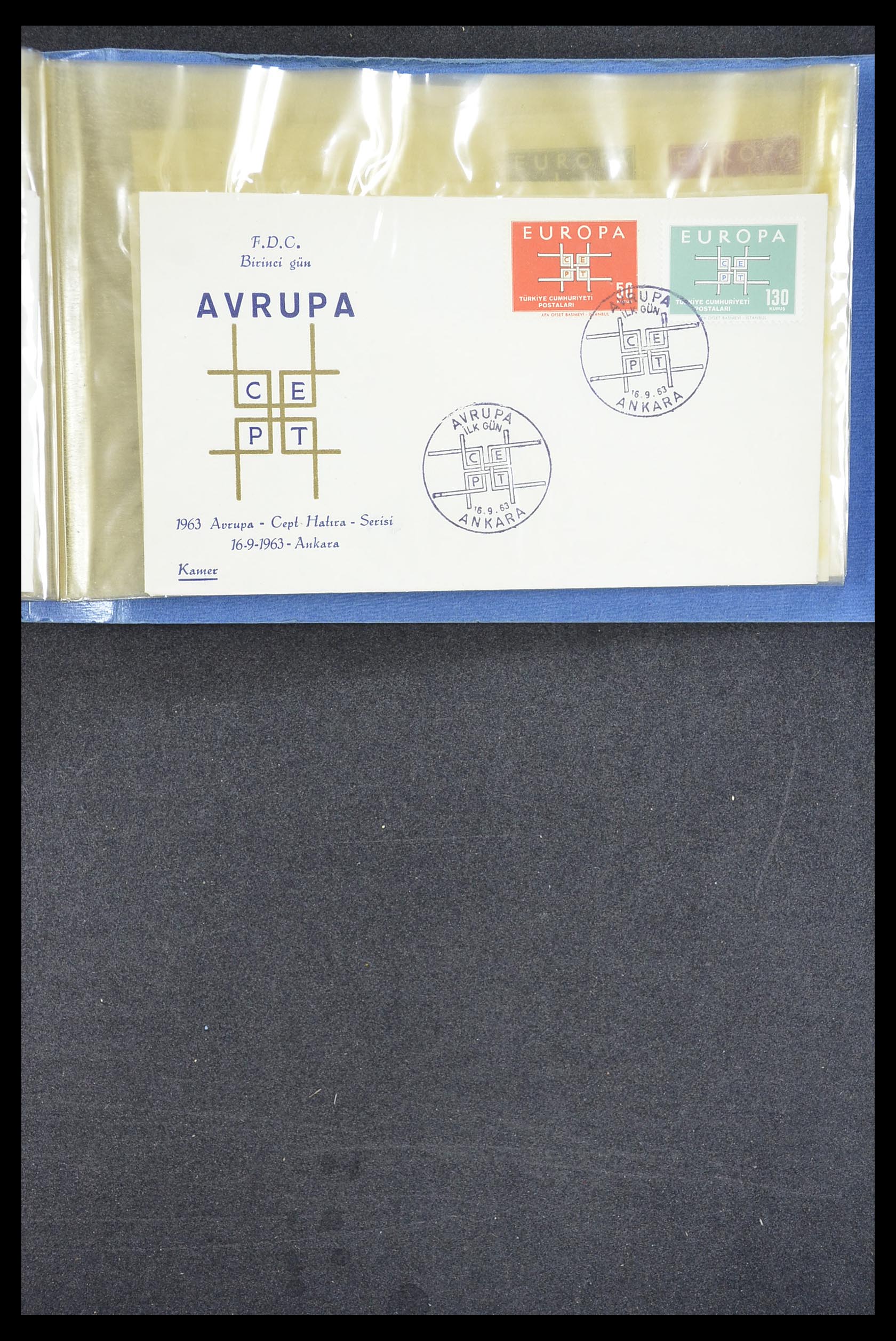 33194 1088 - Postzegelverzameling 33194 Wereld uitzoekdoos 1880-1980.