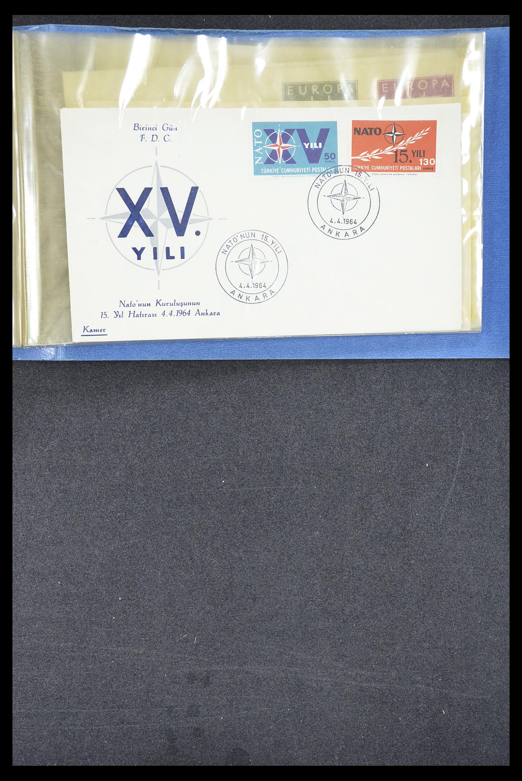 33194 1091 - Postzegelverzameling 33194 Wereld uitzoekdoos 1880-1980.