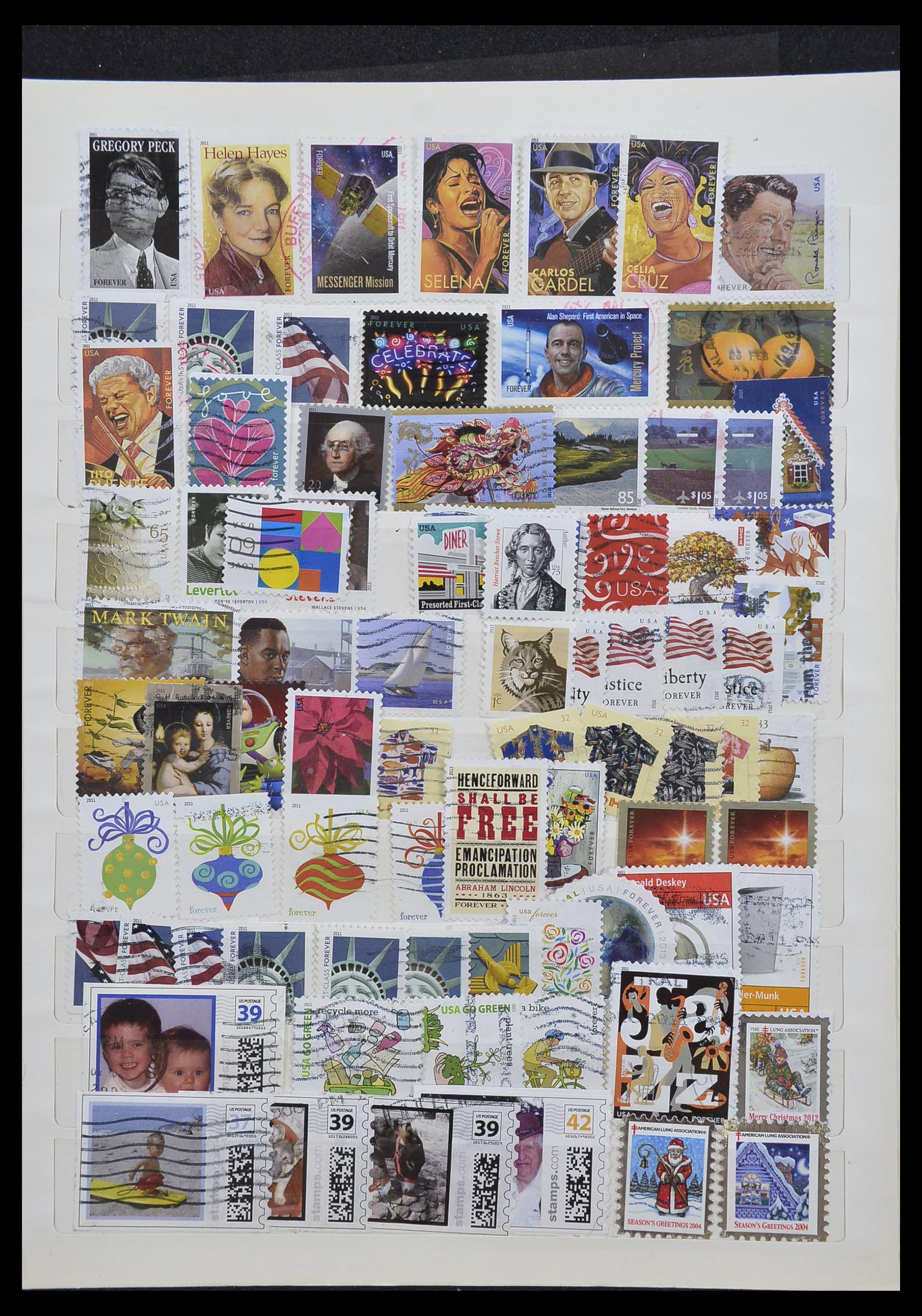 33211 561 - Stamp collection 33211 USA 1847-2010.