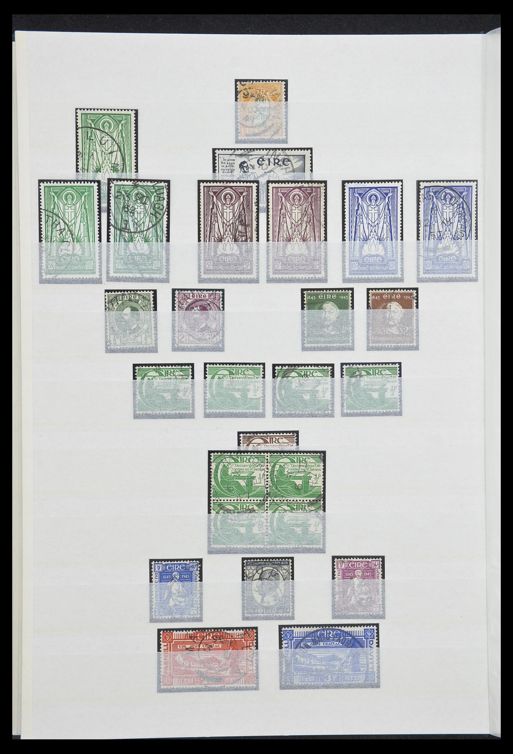 33228 008 - Postzegelverzameling 33228 Ierland 1922-2001.