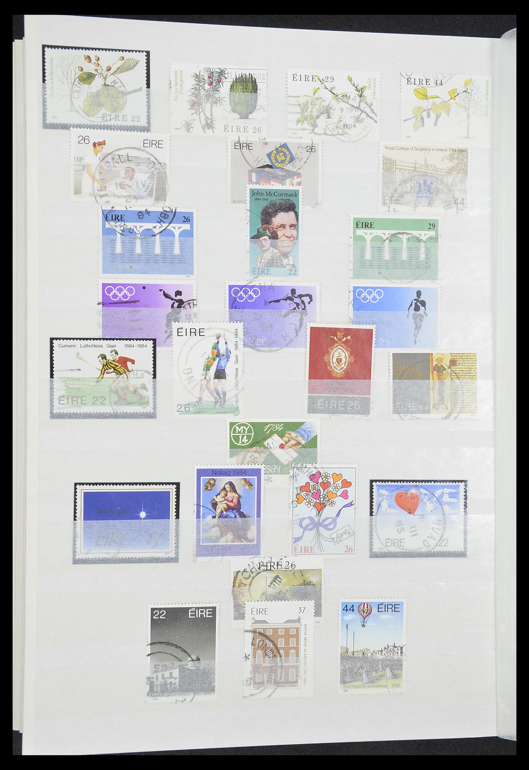 33228 036 - Postzegelverzameling 33228 Ierland 1922-2001.