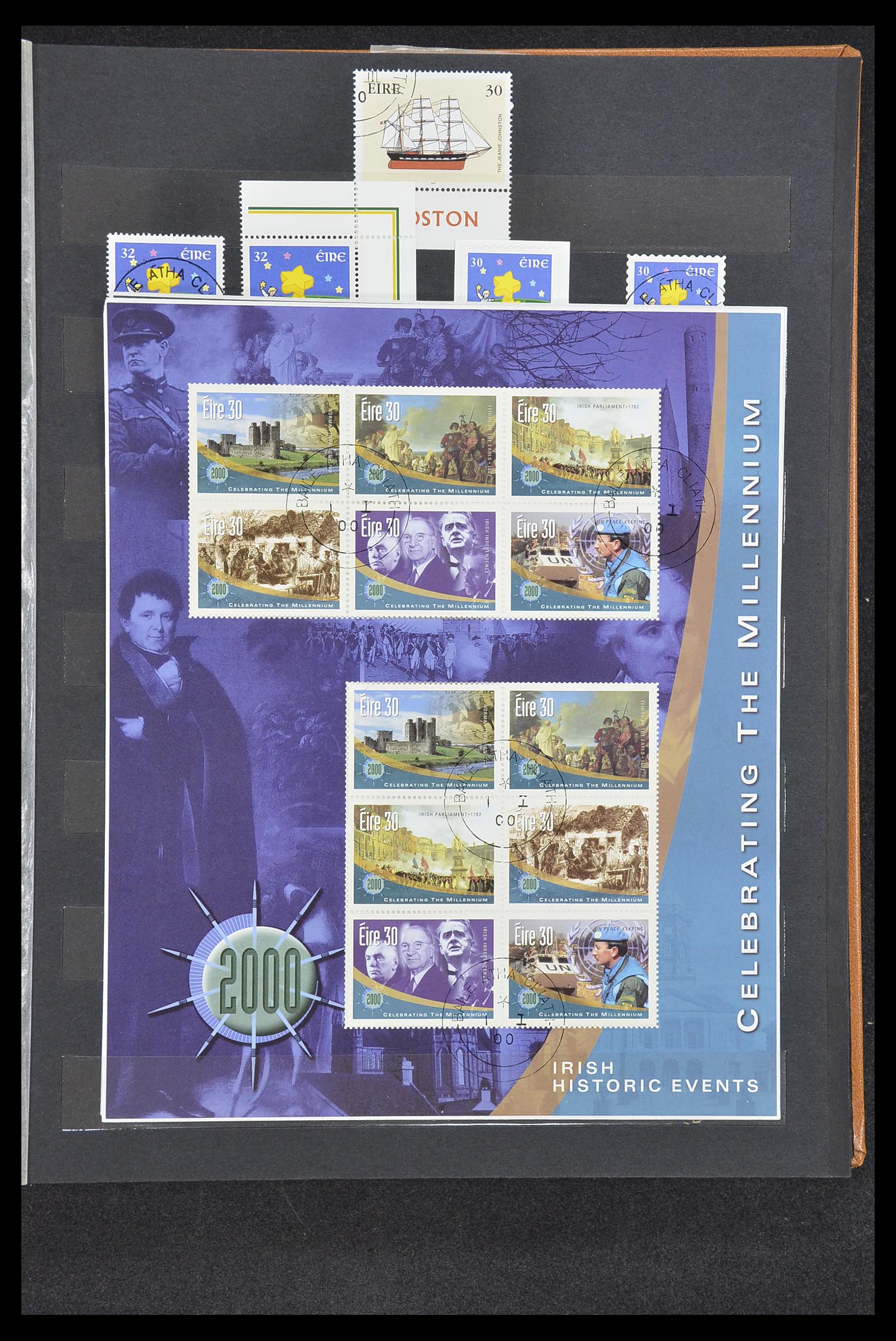 33228 064 - Postzegelverzameling 33228 Ierland 1922-2001.