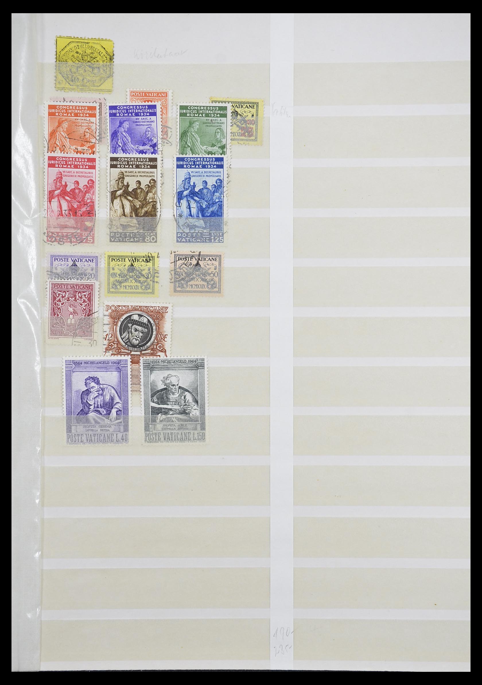 33231 136 - Postzegelverzameling 33231 Vaticaan 1852-1996.