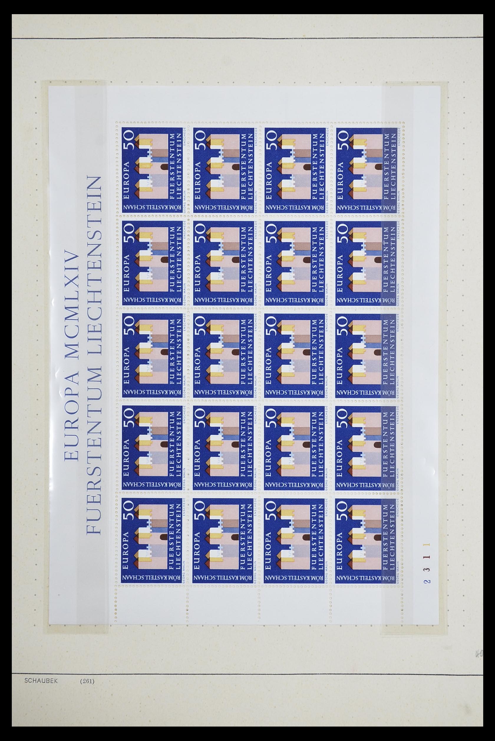 33274 041 - Stamp collection 33274 Liechtenstein 1912-1996.