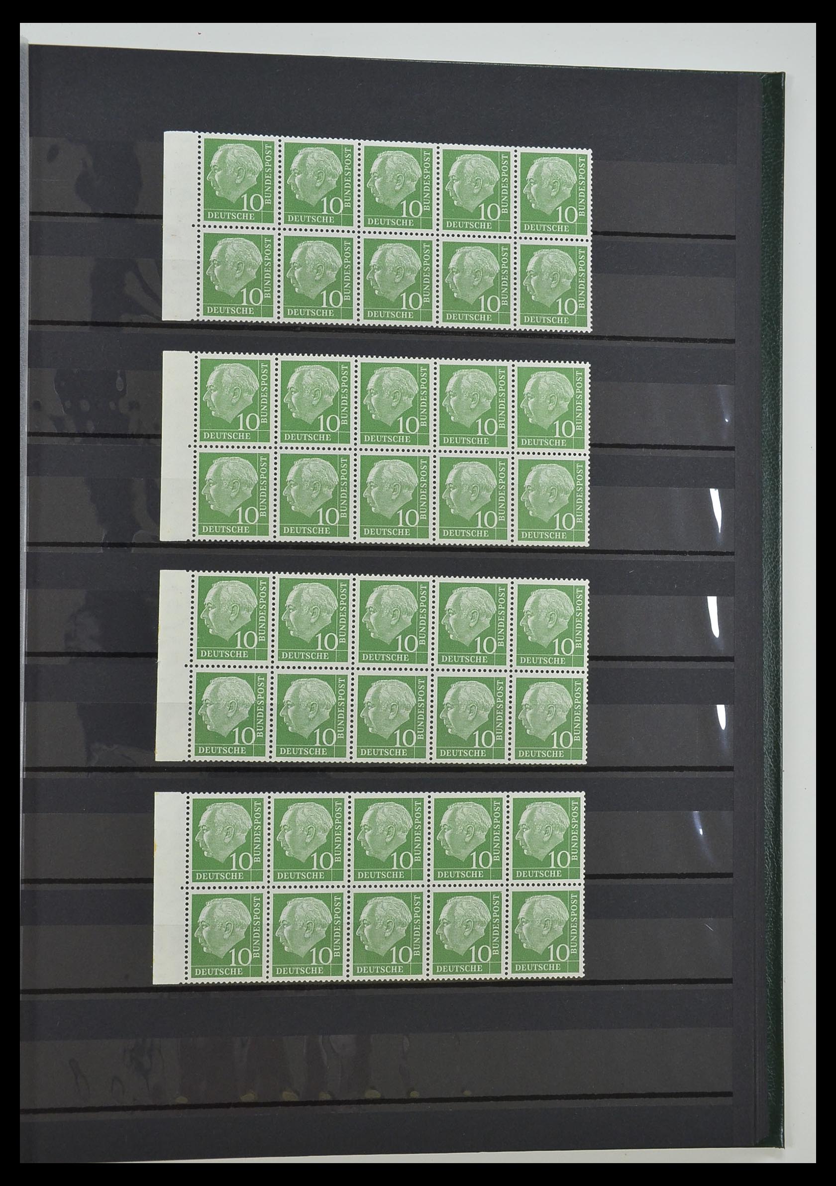 33275 038 - Postzegelverzameling 33275 Bundespost combinaties 1951-1960.