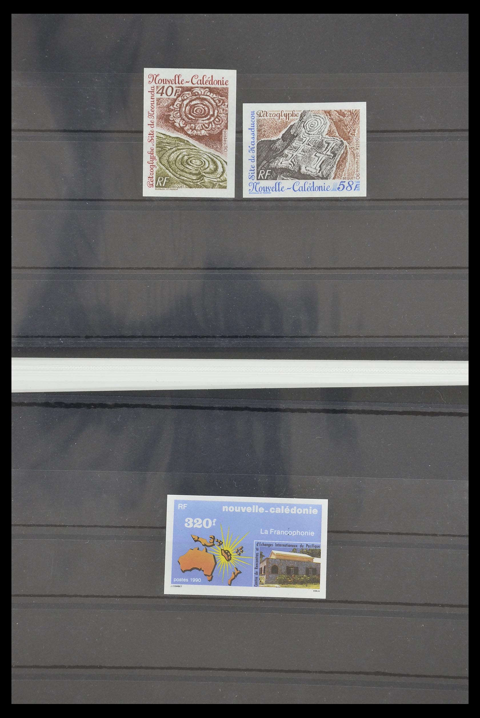 33304 003 - Postzegelverzameling 33304 Nieuw Caledonië ONGETAND 1990-1997.