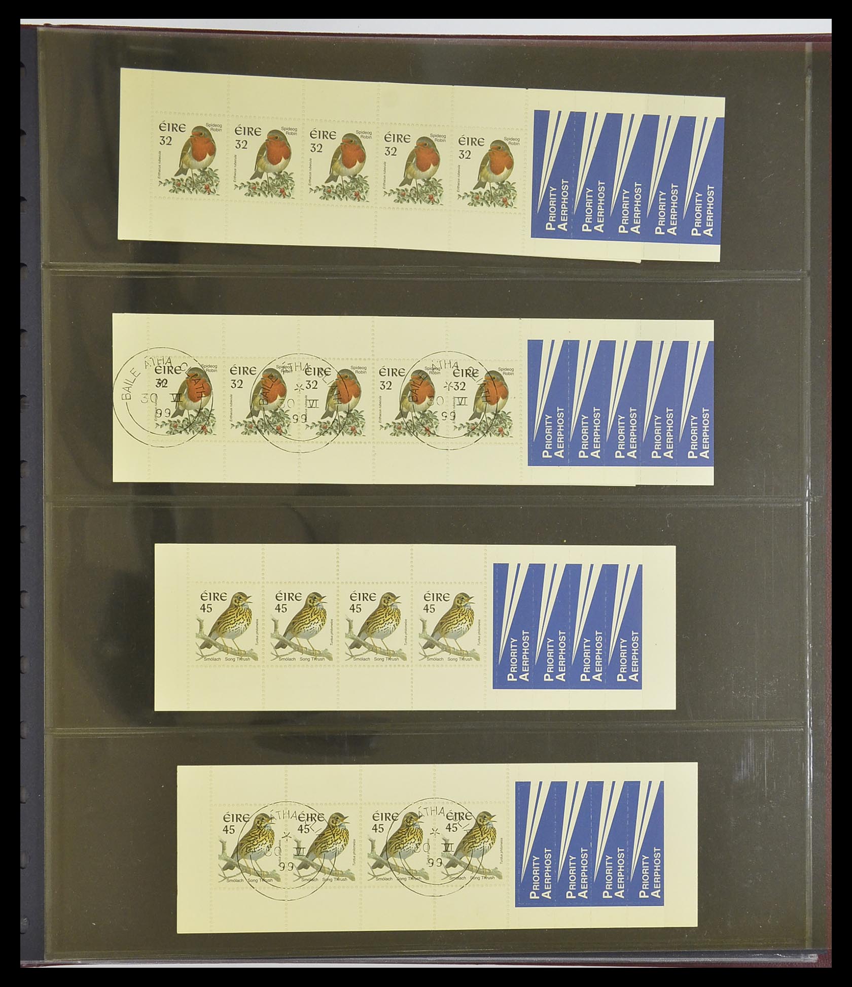 33313 008 - Postzegelverzameling 33313 Ierland postzegelboekjes 1974-2004.