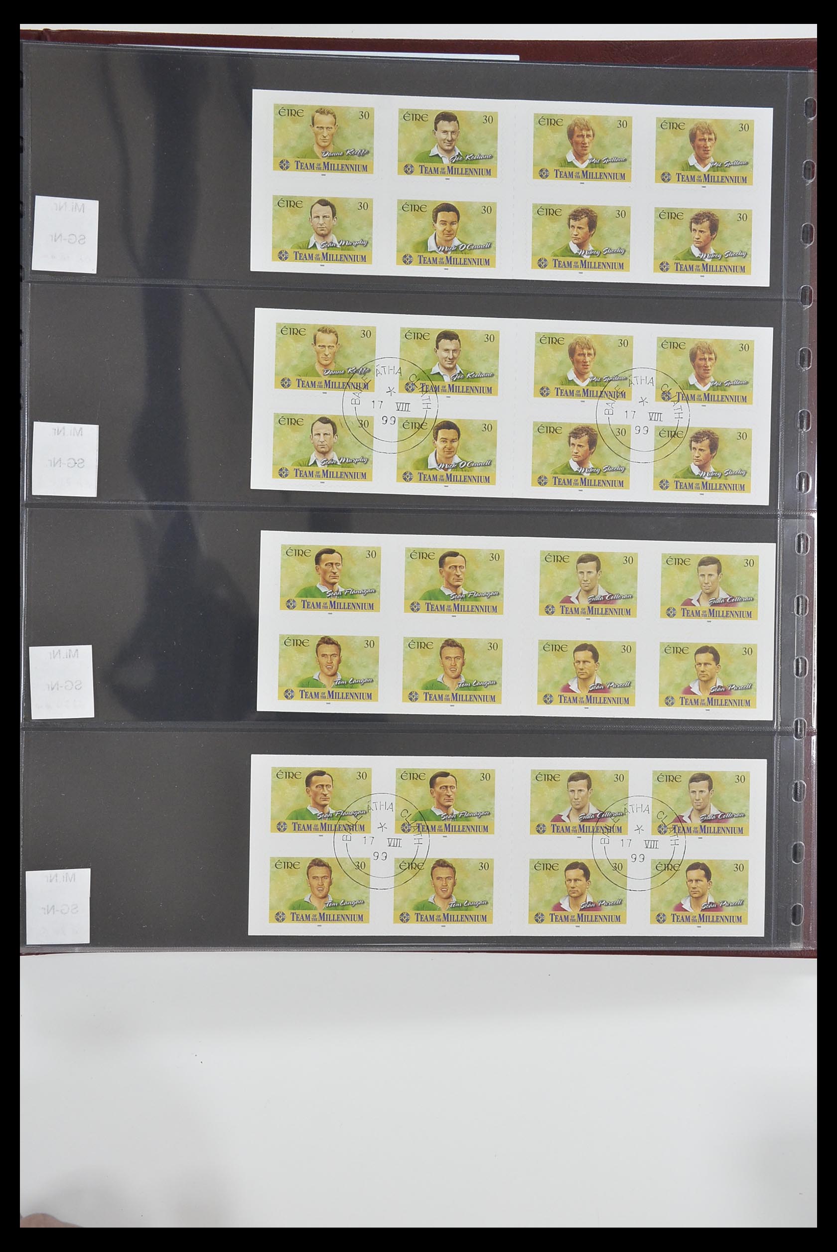33313 018 - Postzegelverzameling 33313 Ierland postzegelboekjes 1974-2004.