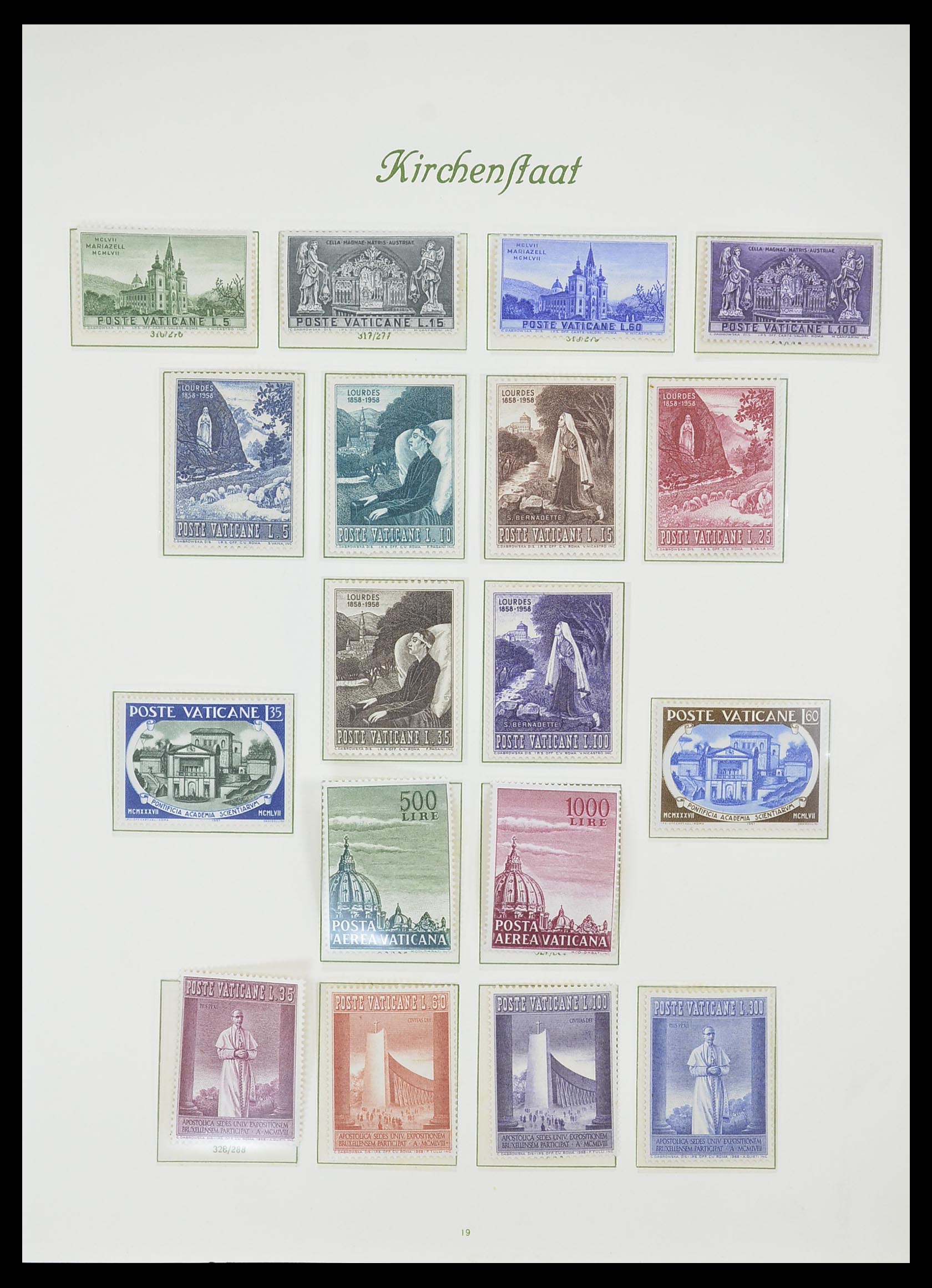 33356 020 - Postzegelverzameling 33356 Vaticaan 1929-1994.