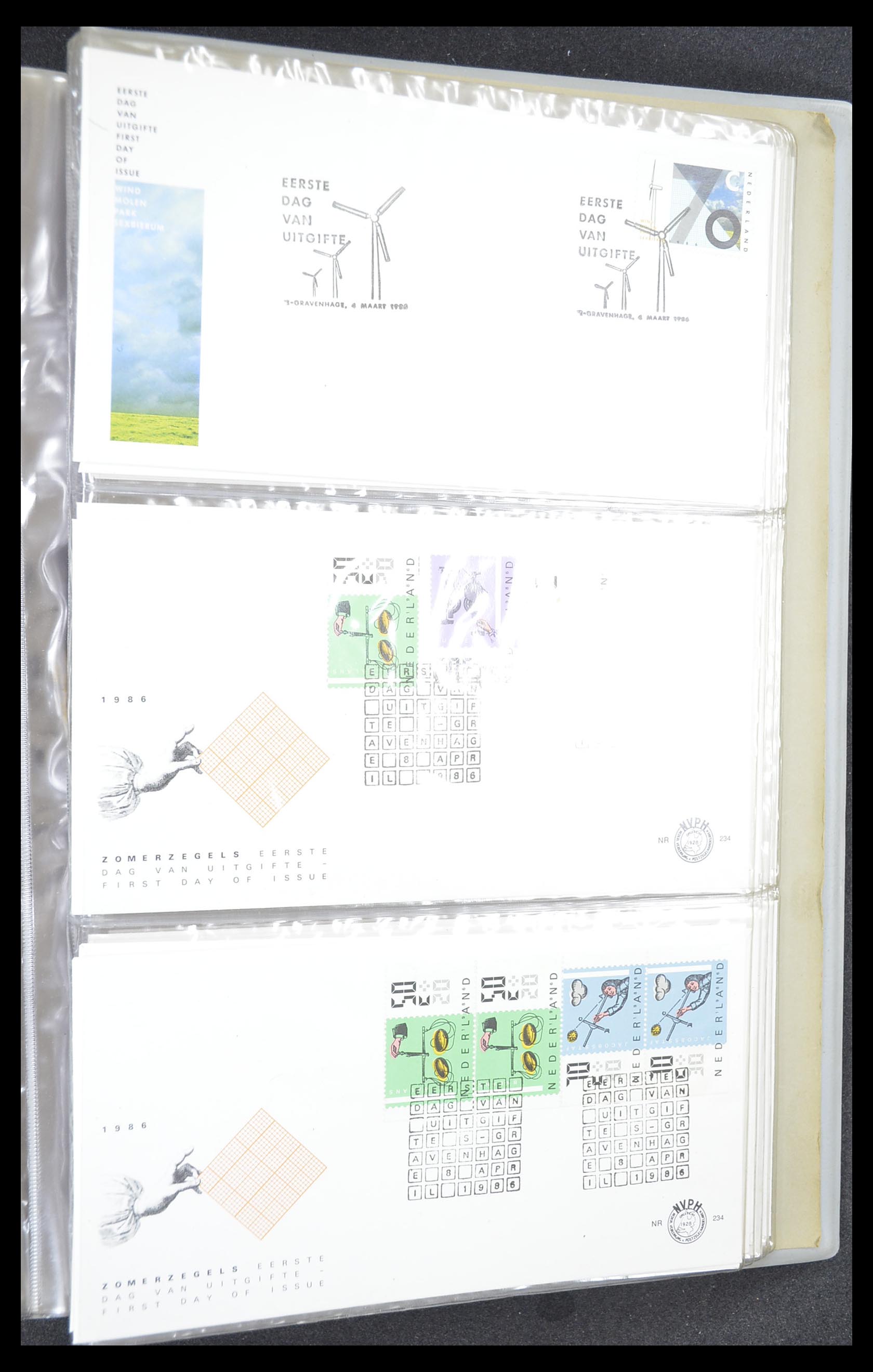 33369 085 - Stamp collection 33369 Netherlands FDC's 1950-1989.