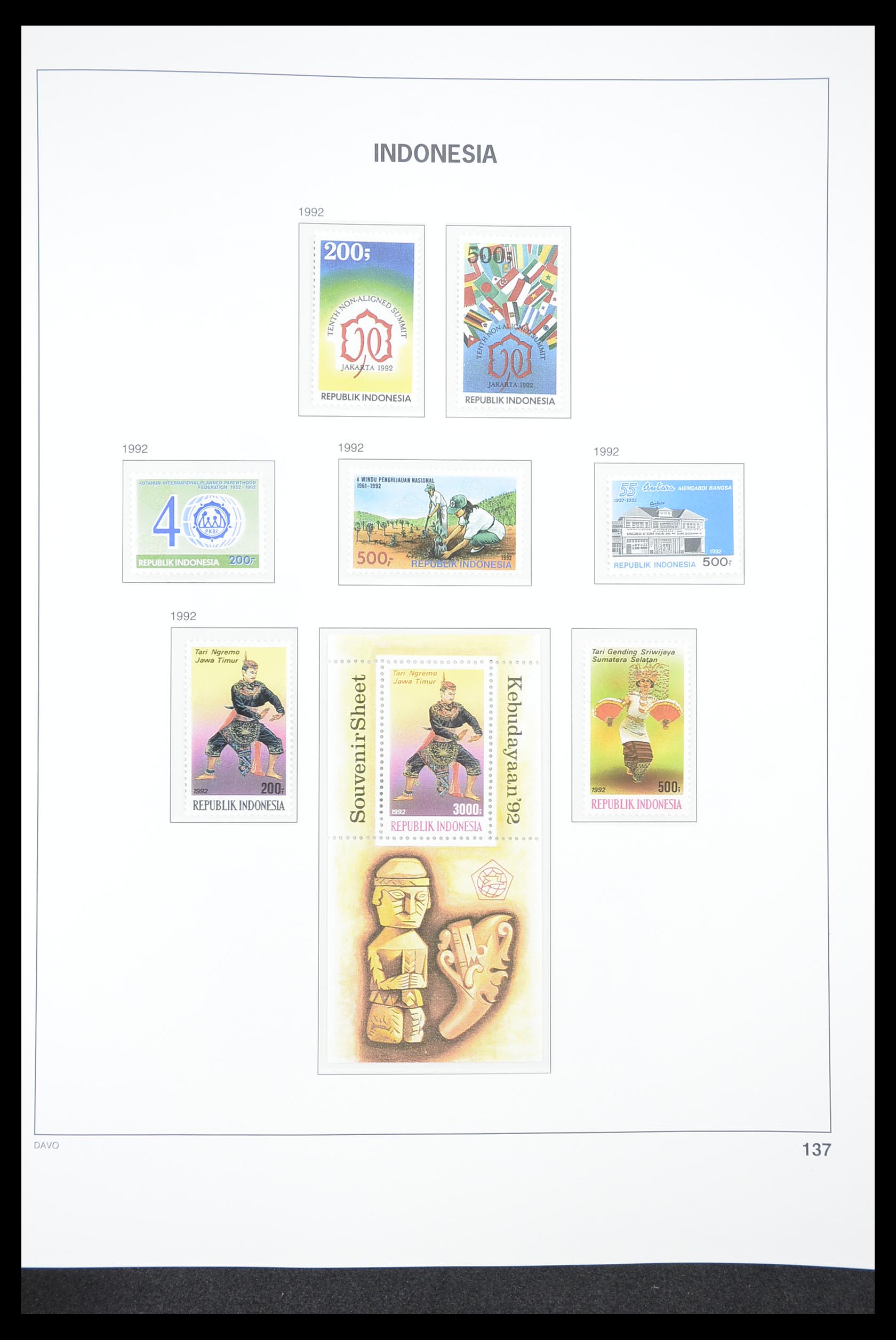 33374 141 - Postzegelverzameling 33374 Indonesië 1949-1995.