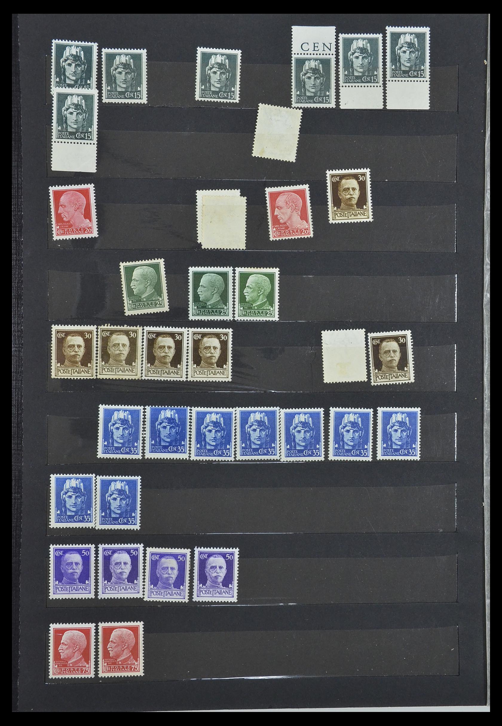33390 012 - Postzegelverzameling 33390 Italië 1900-1950.