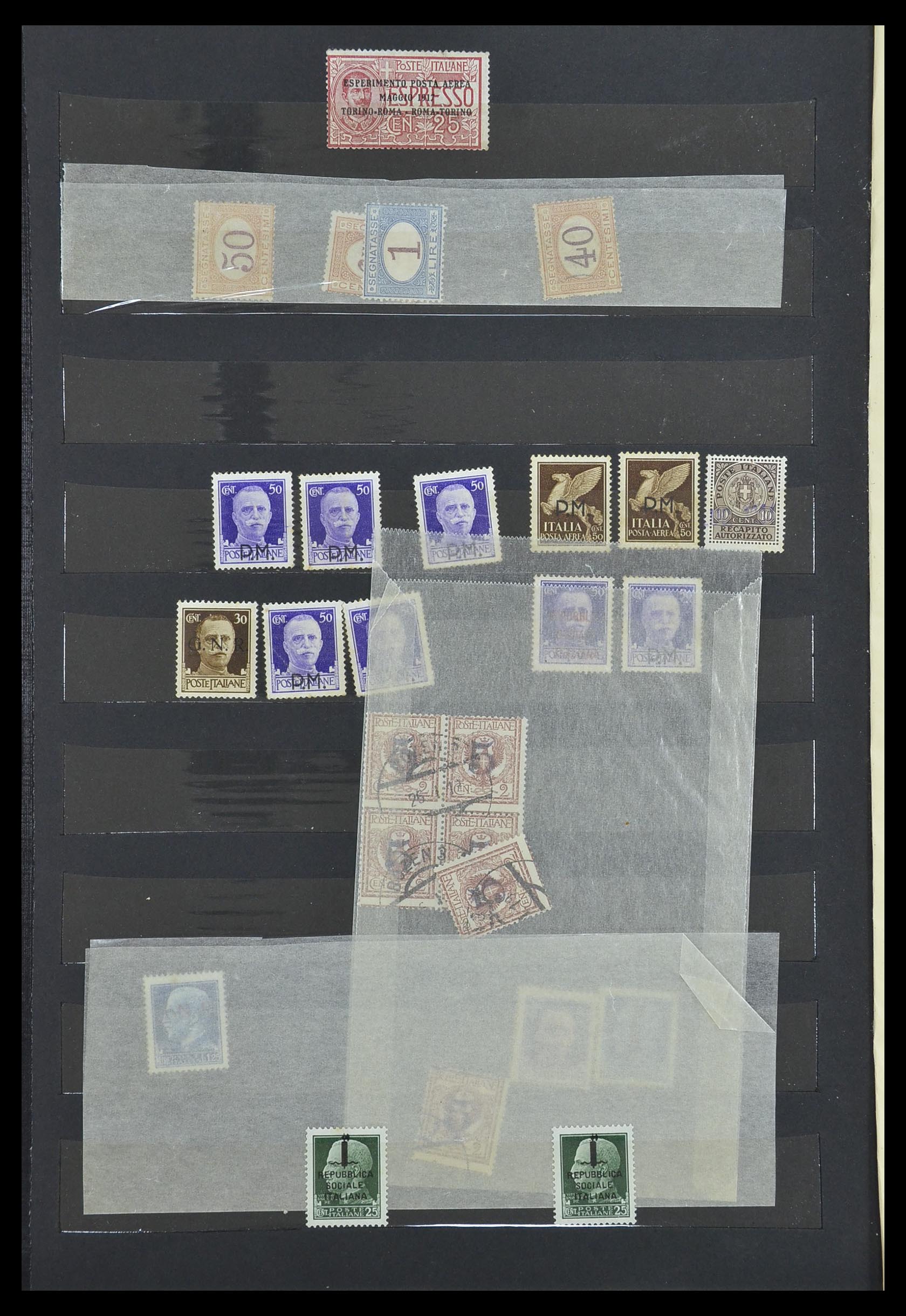 33390 024 - Postzegelverzameling 33390 Italië 1900-1950.