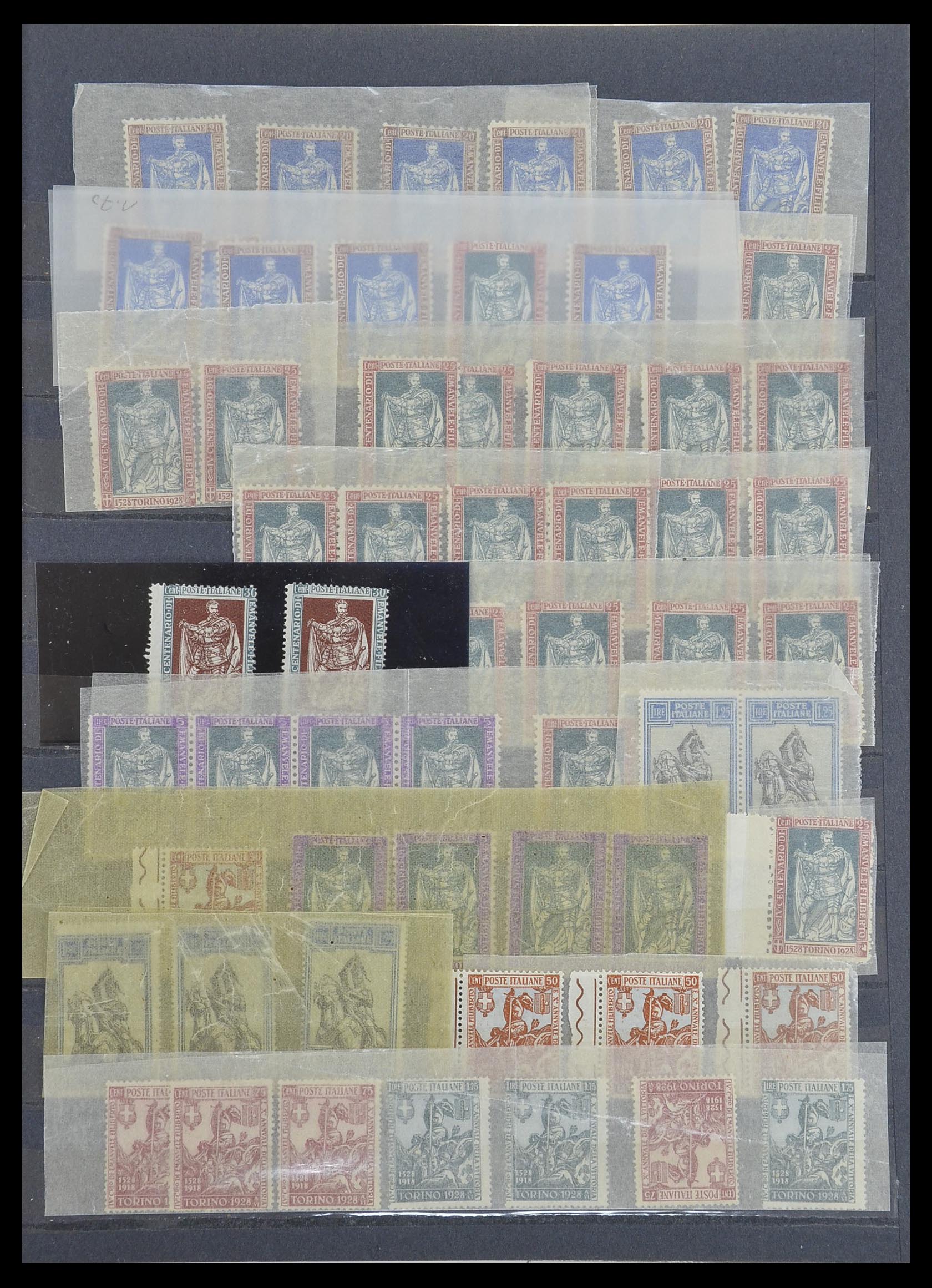 33390 036 - Postzegelverzameling 33390 Italië 1900-1950.